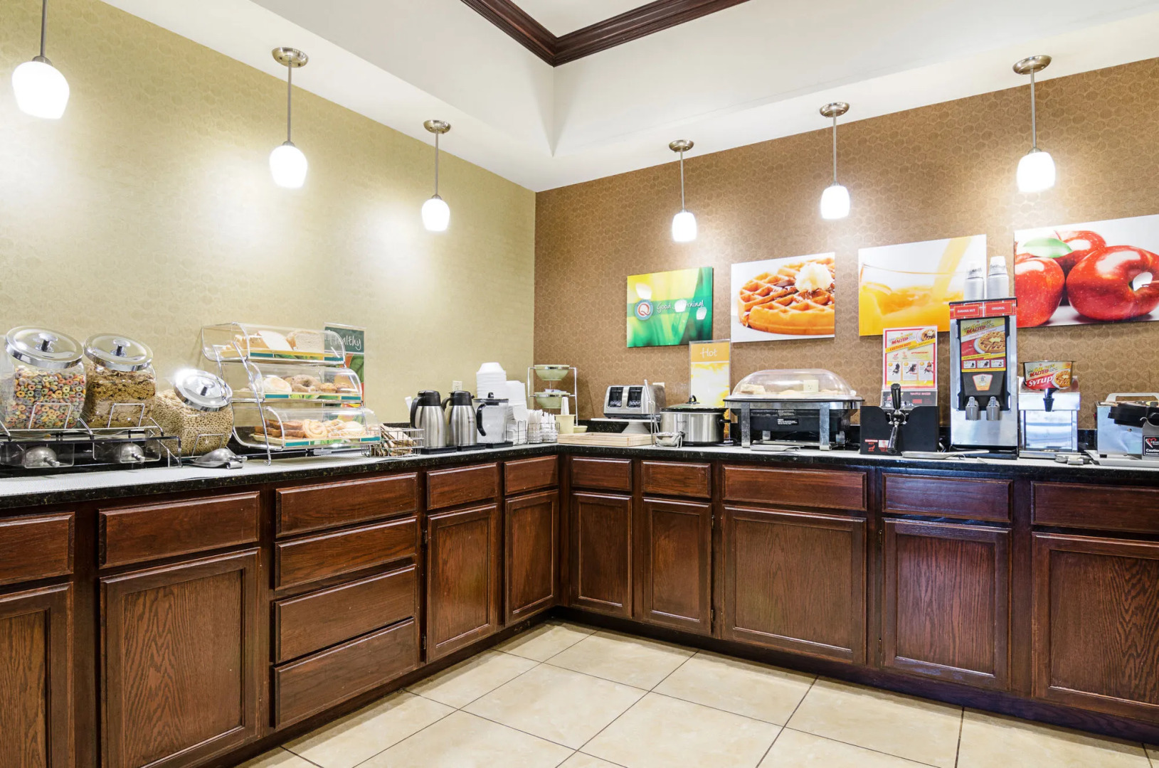 Holiday Inn Express & Suites Olathe South by IHG