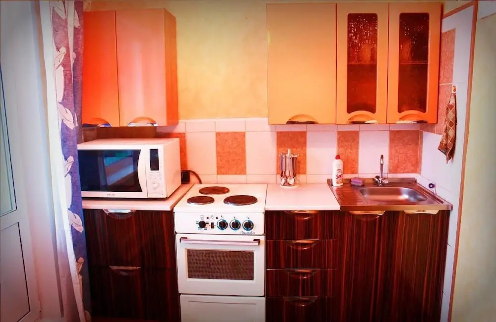 Dobrye Sutki Apartment on Merlina 20