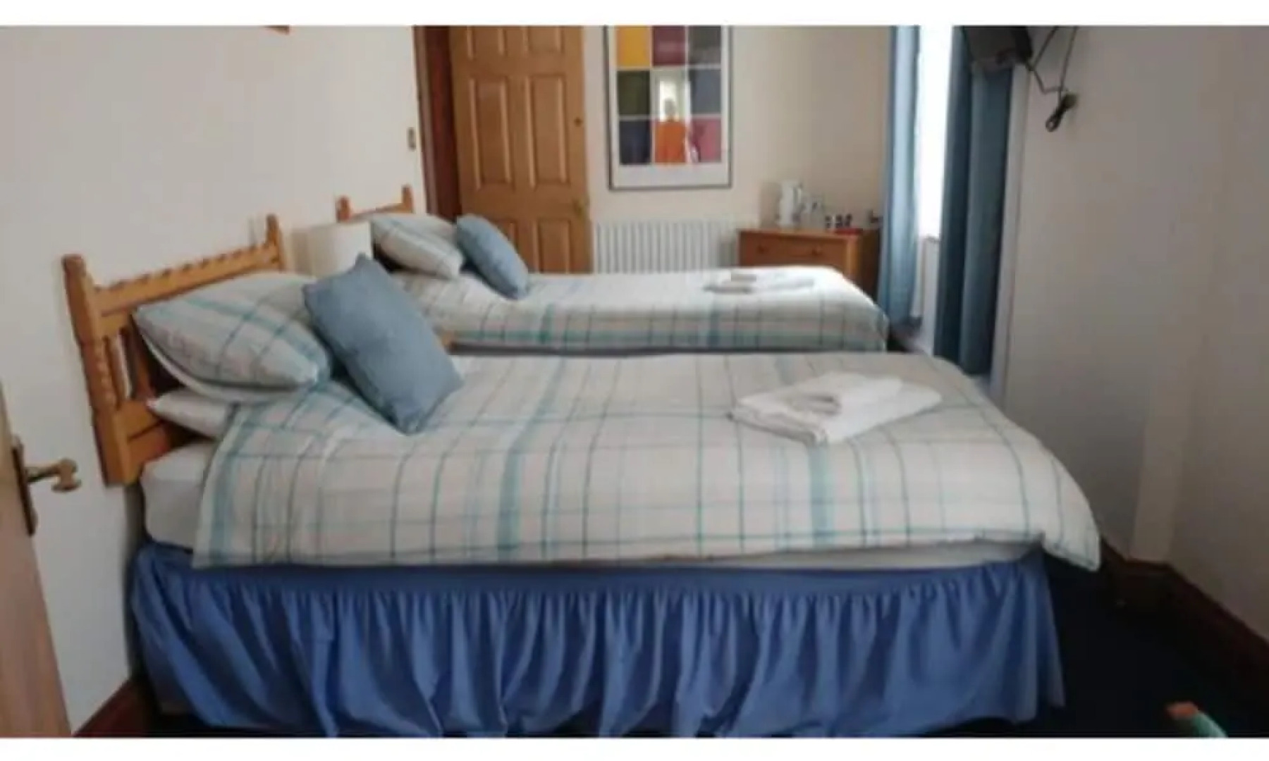 The Three Horseshoes - Inn