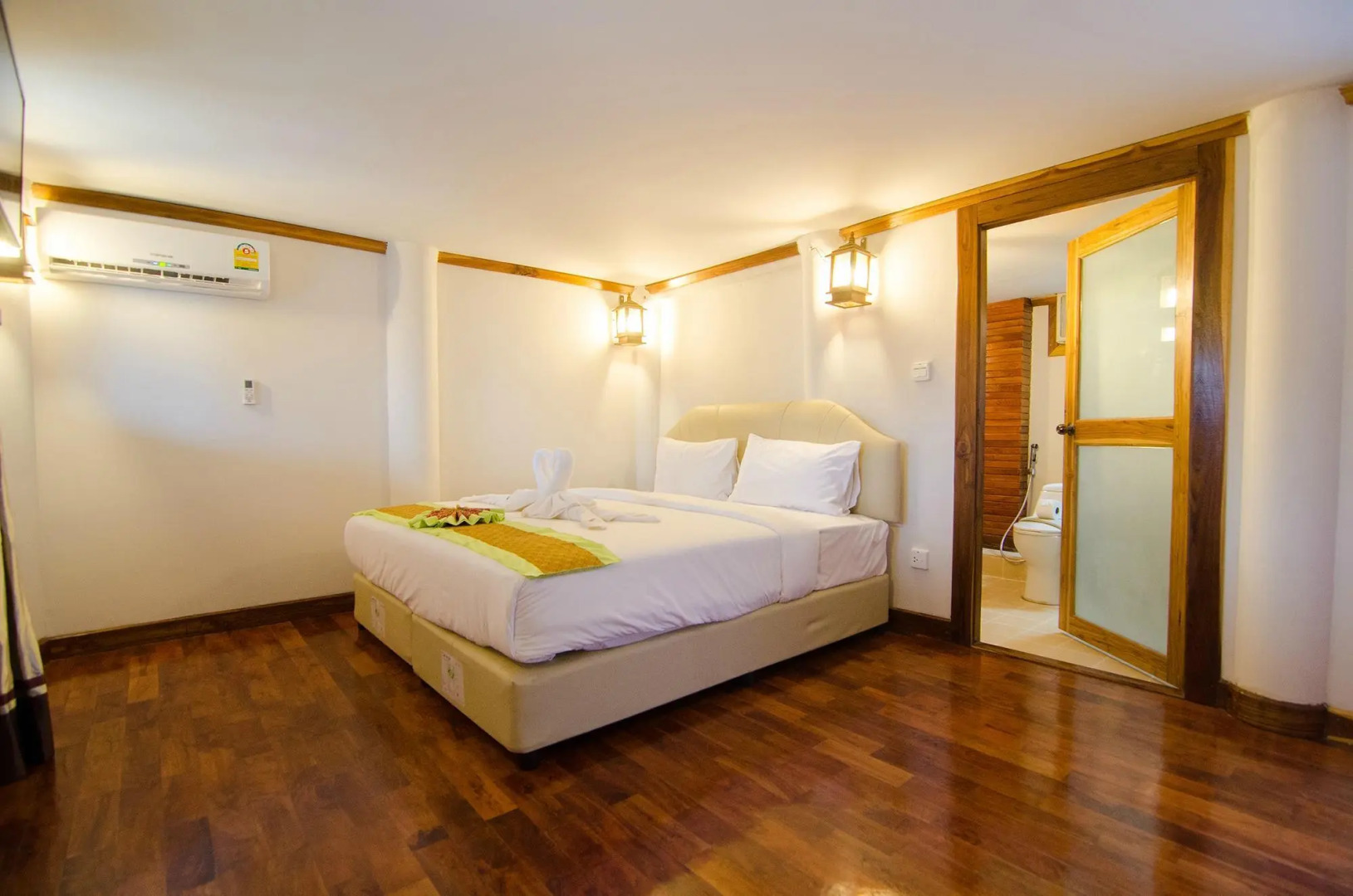 Отель Phi Phi The Beach Resort