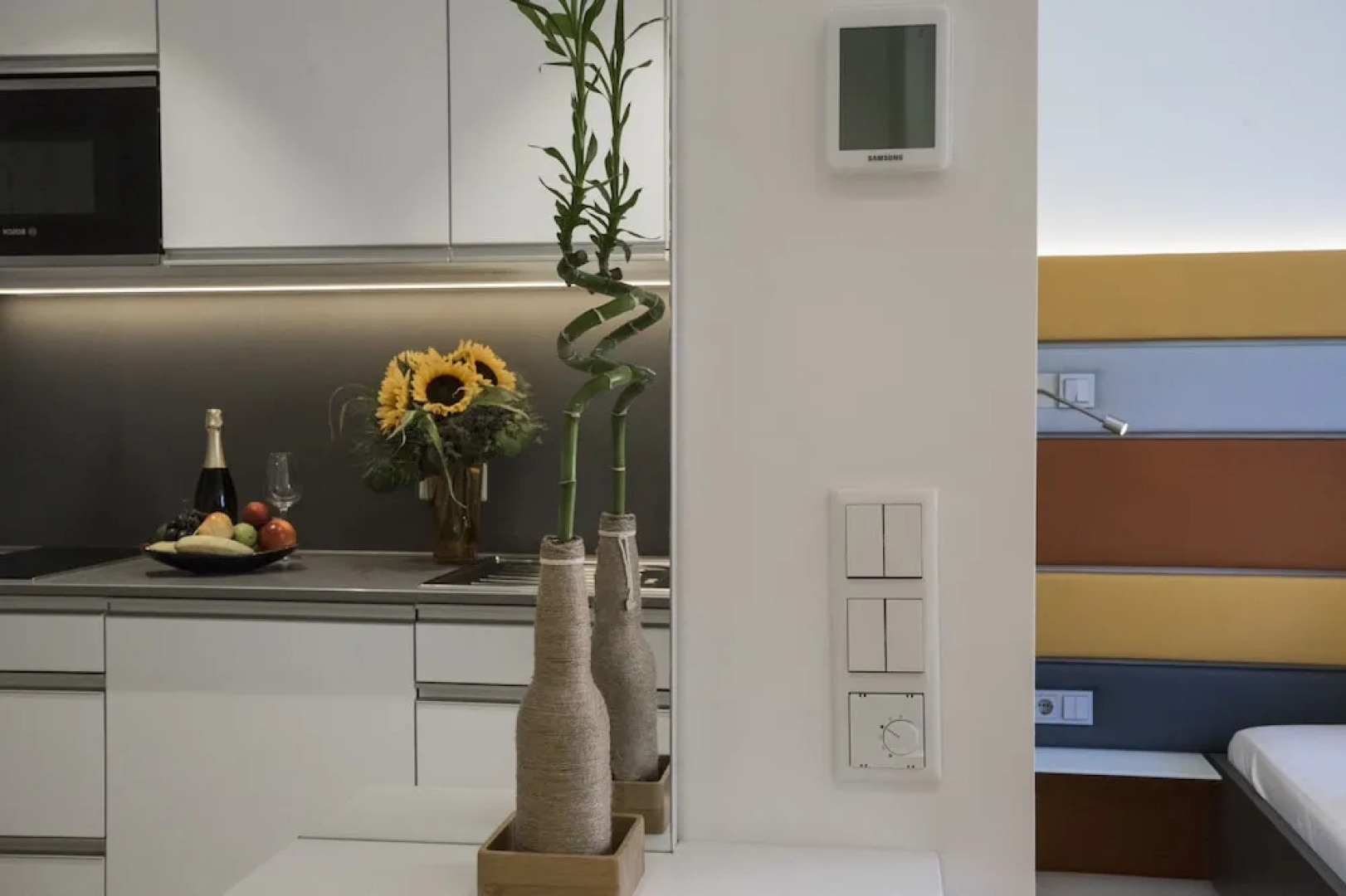 7 Hotel & Boardinghouse