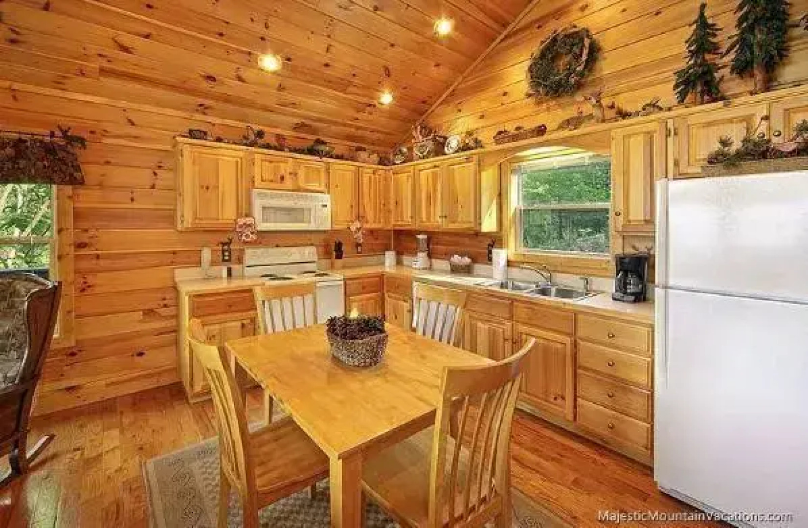 Lovers Lookout by Majestic Mountain Vacations