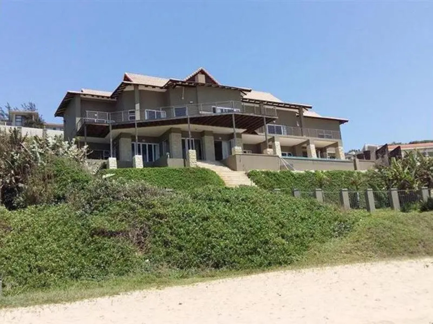 Tinley Manor Beachfront KSV1