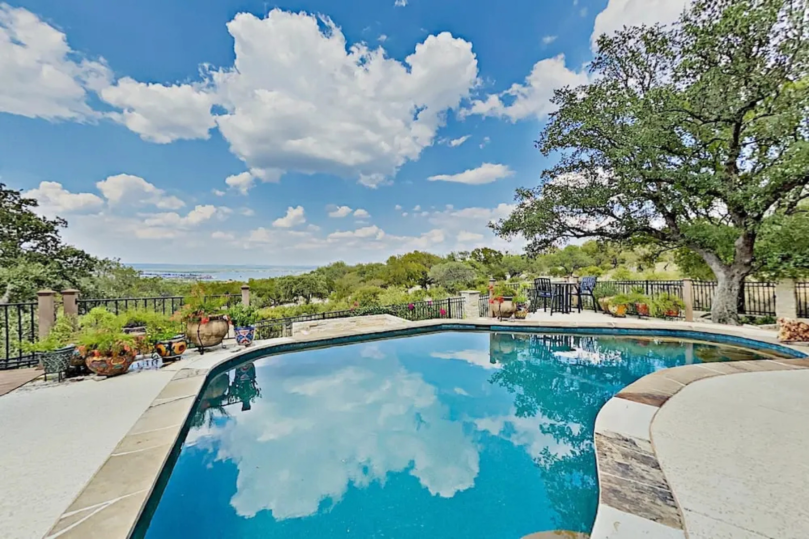 Sacred Vista: Opulent Hill Country With Pool 5 Bedroom Home
