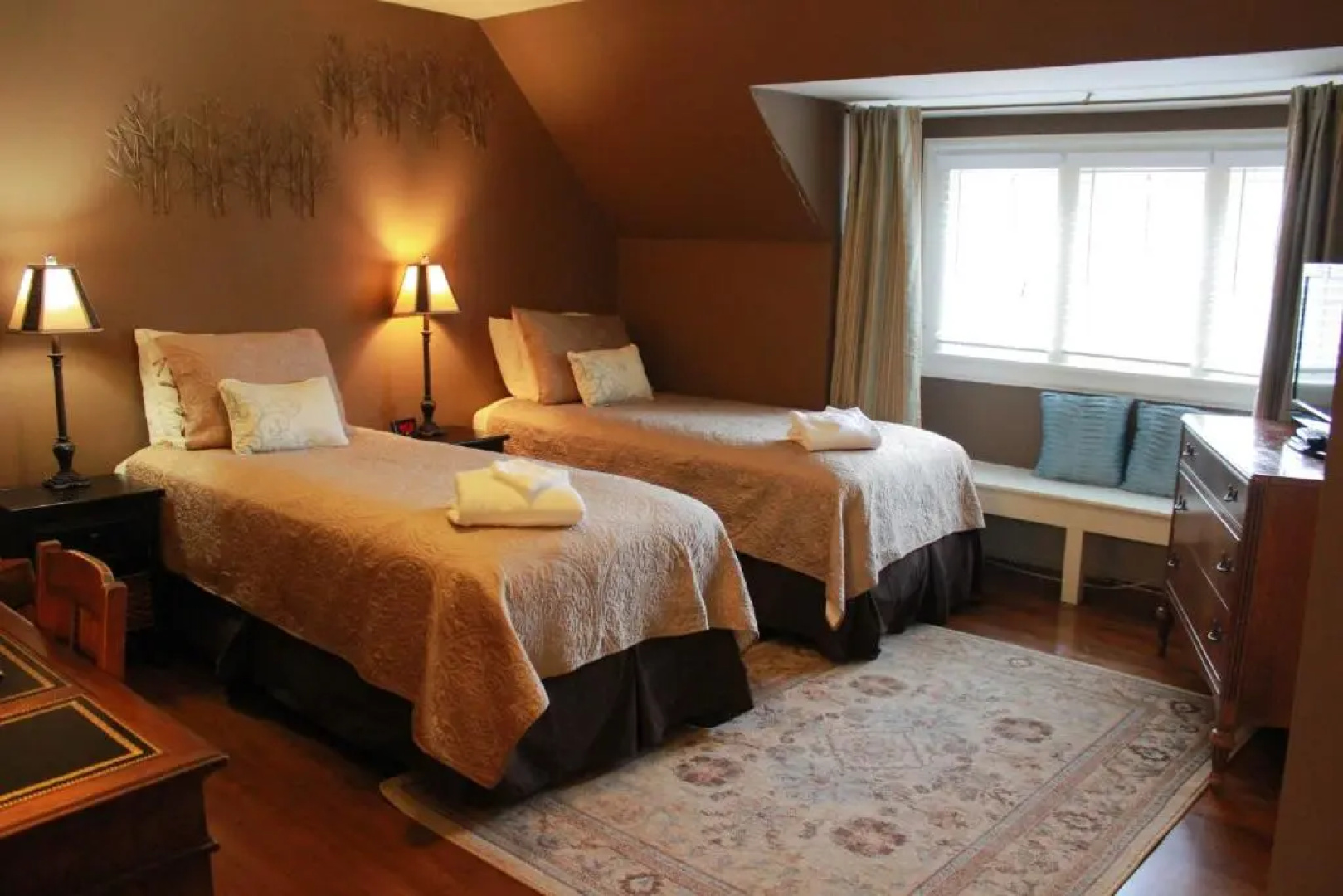 The Leonard at Logan House