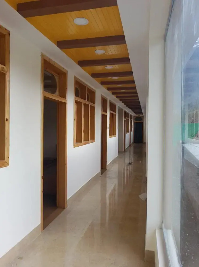 Paradise Hotel And Restaurant