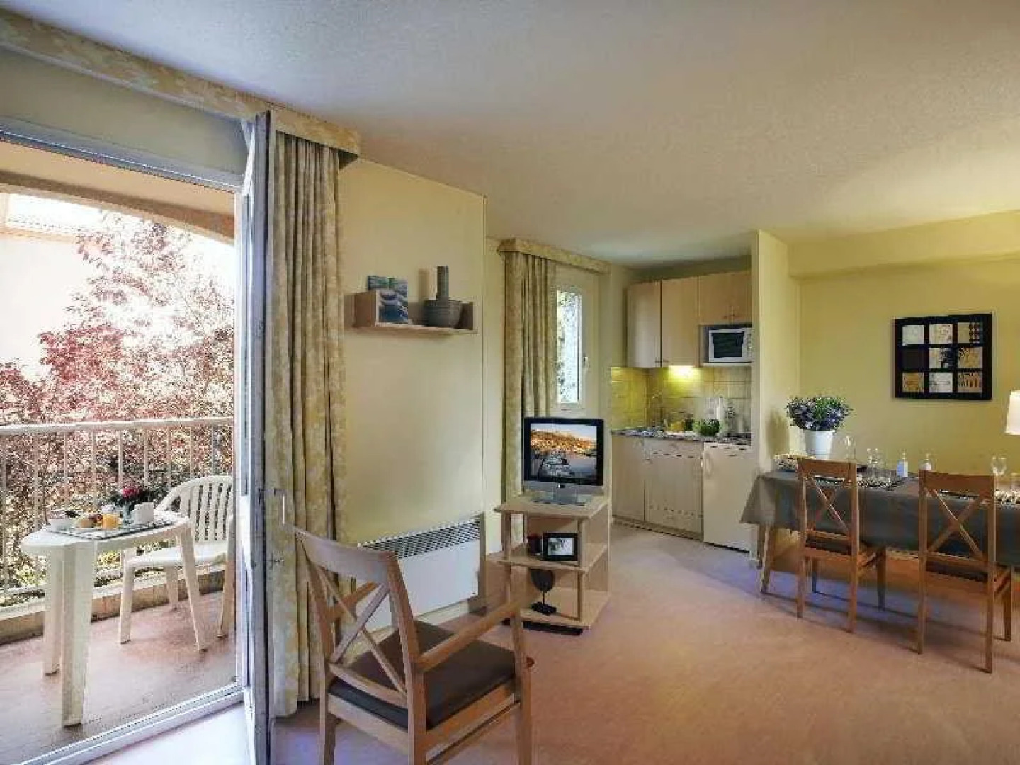 Citadines Aparthotel Aix Jas De Bouffan