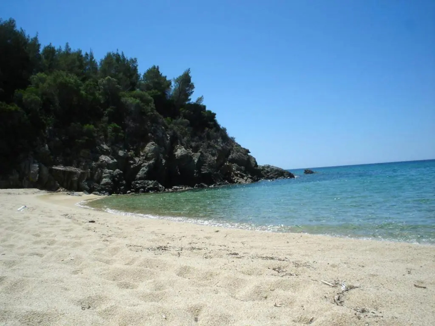 Bozelia Apartments