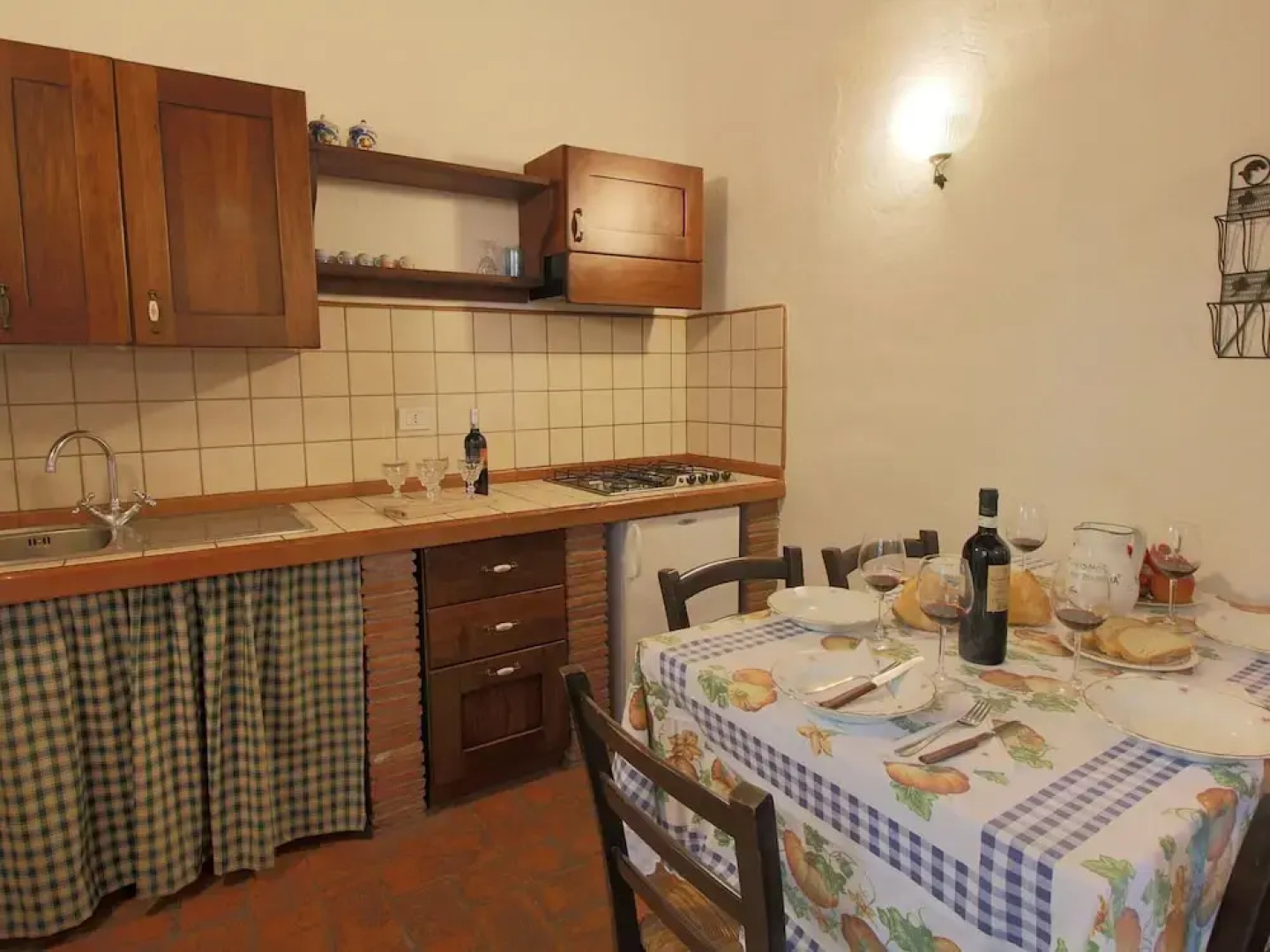 Farmhouse in Proceno With Pool