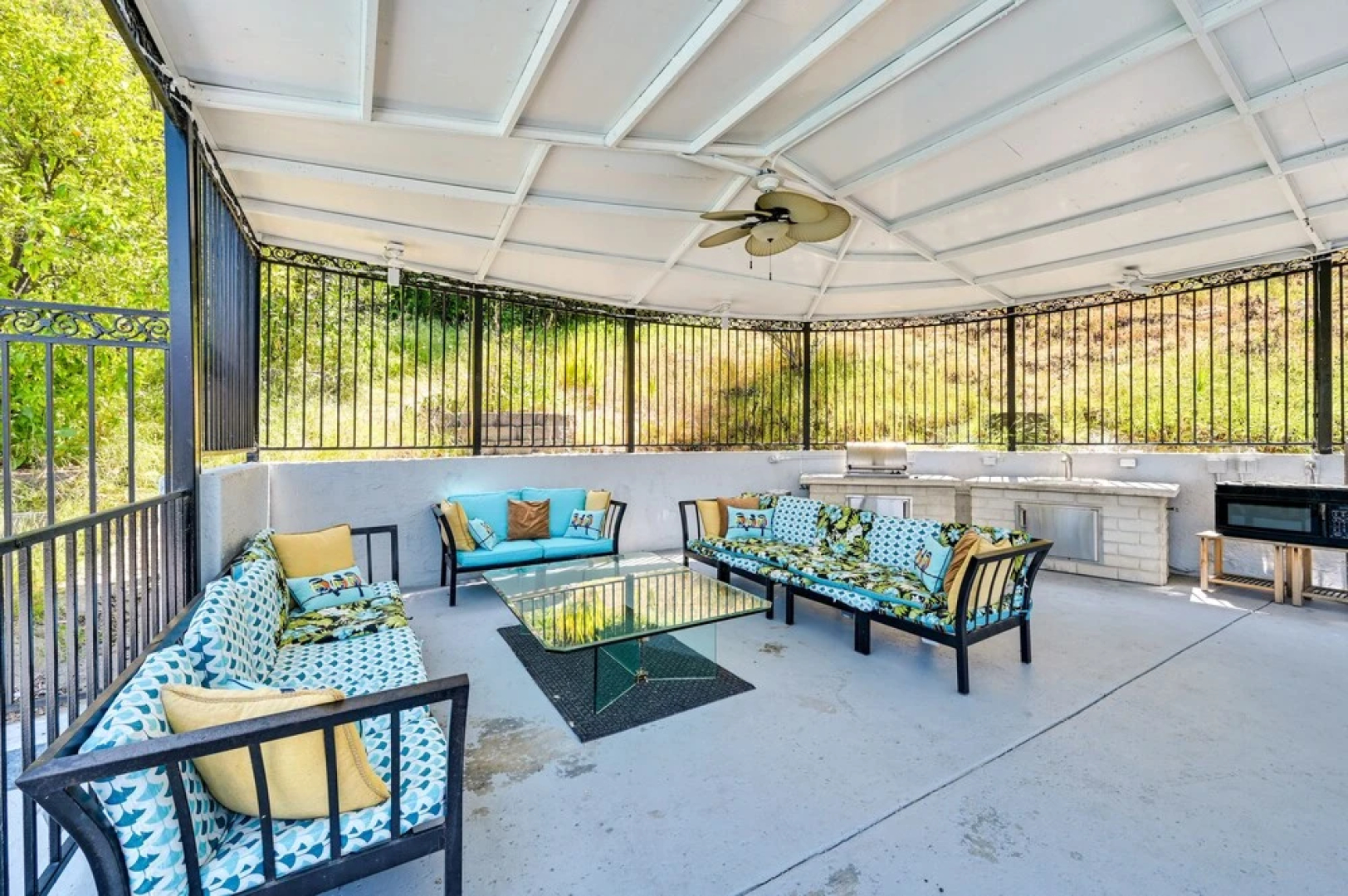 El Cajon Home w/ Pool & Views: 15 Mi to San Diego!