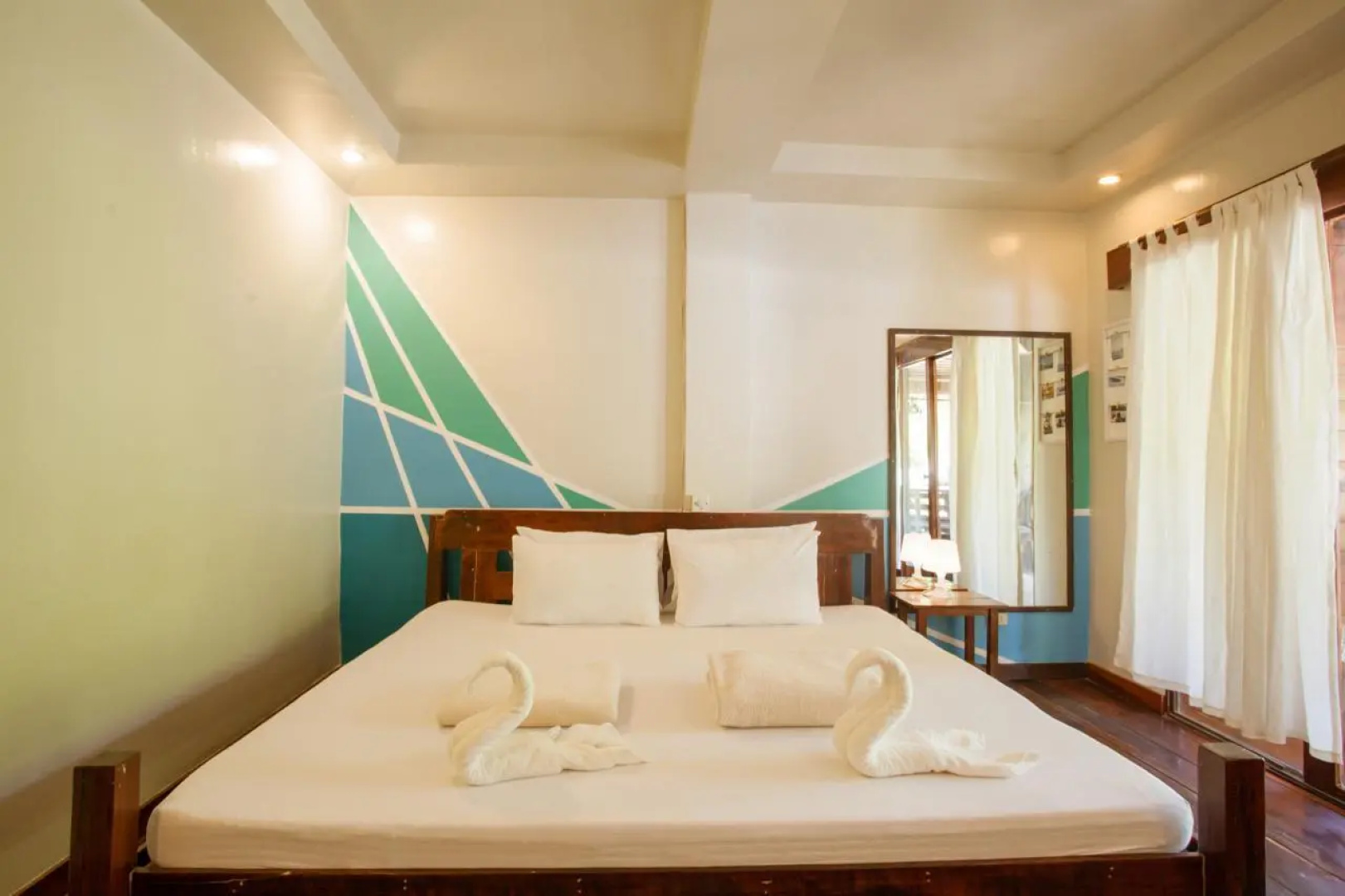 La Luna Island Resort