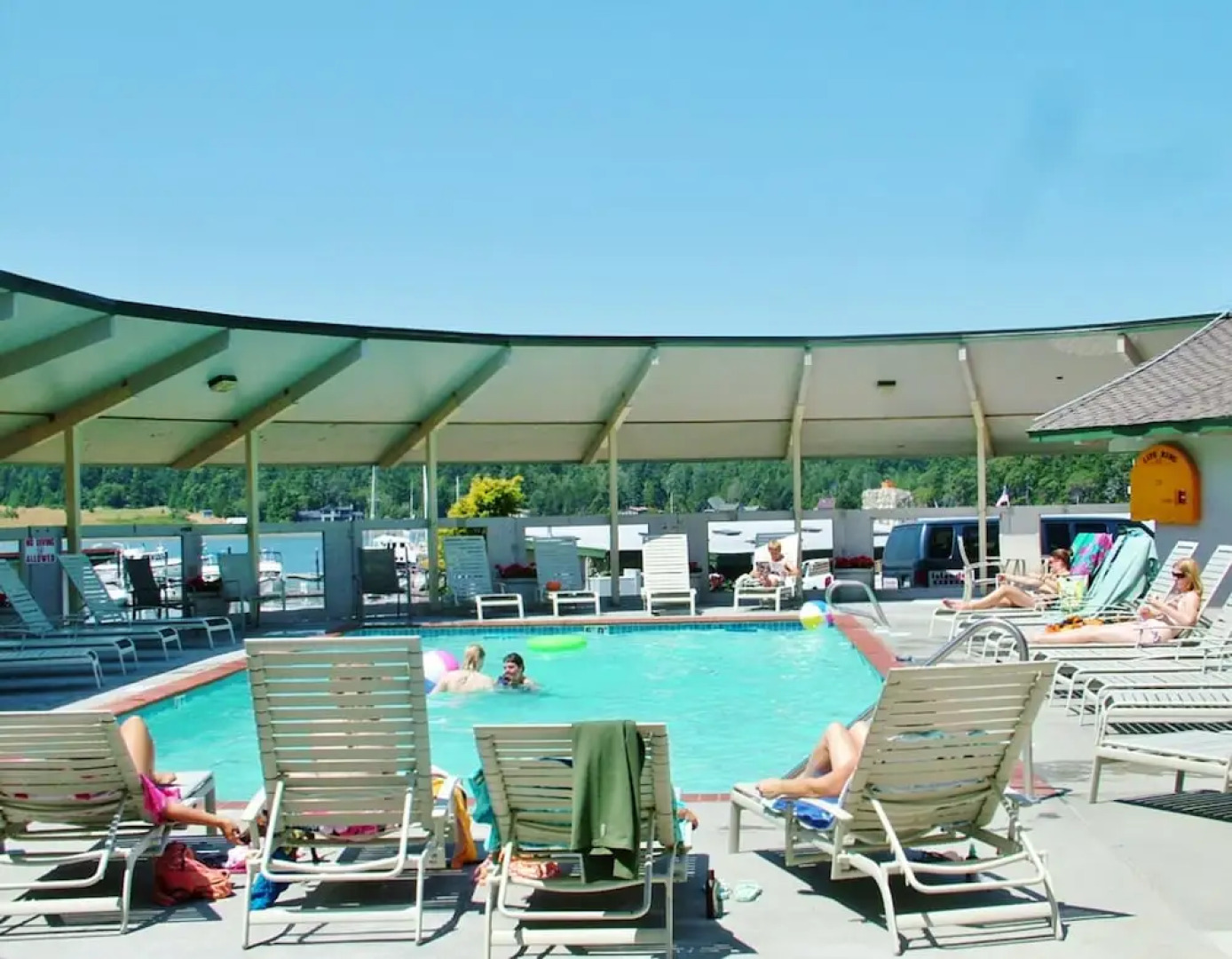 Lopez Islander Resort