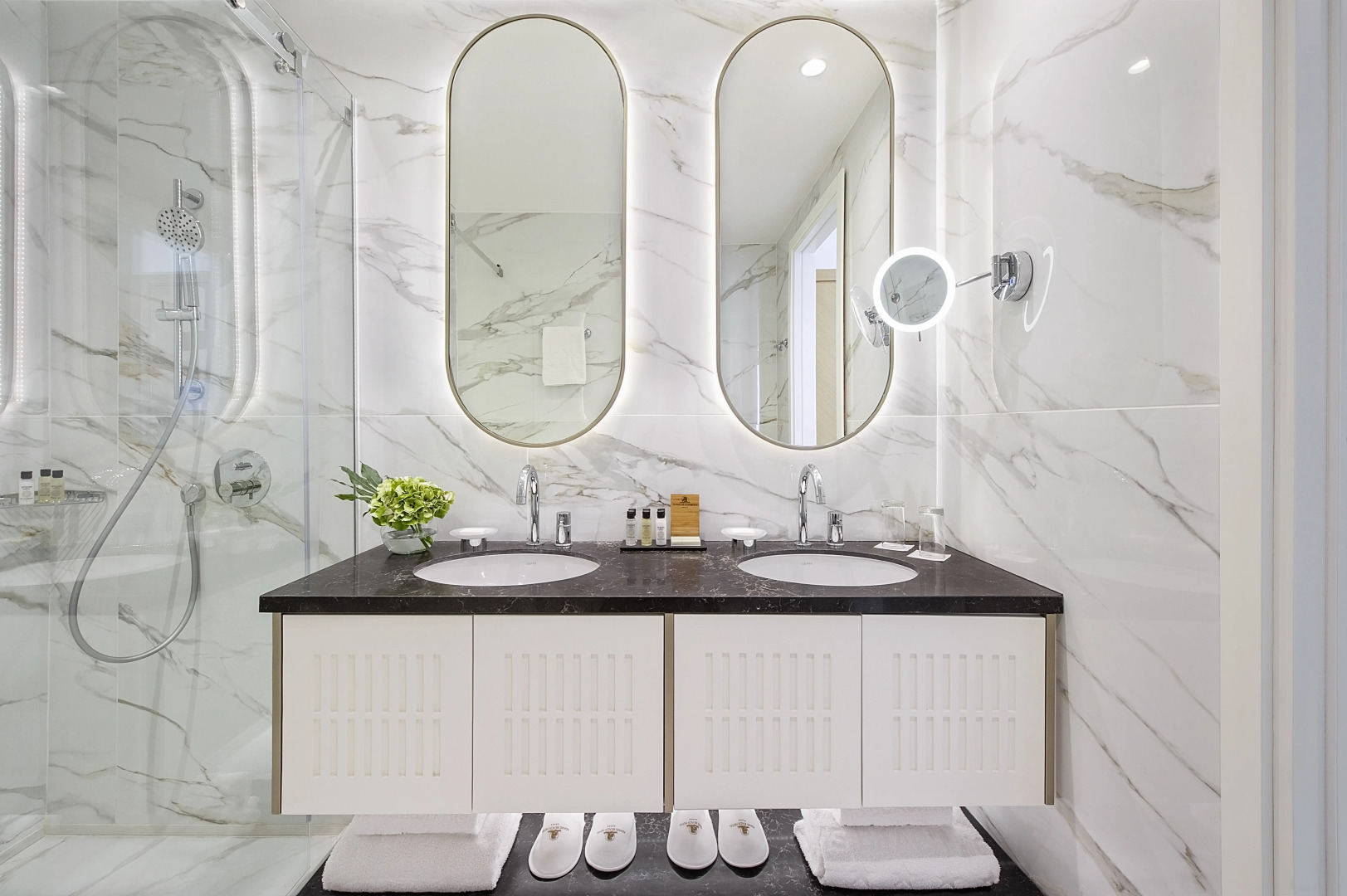 Adams Beach Hotel & Spa