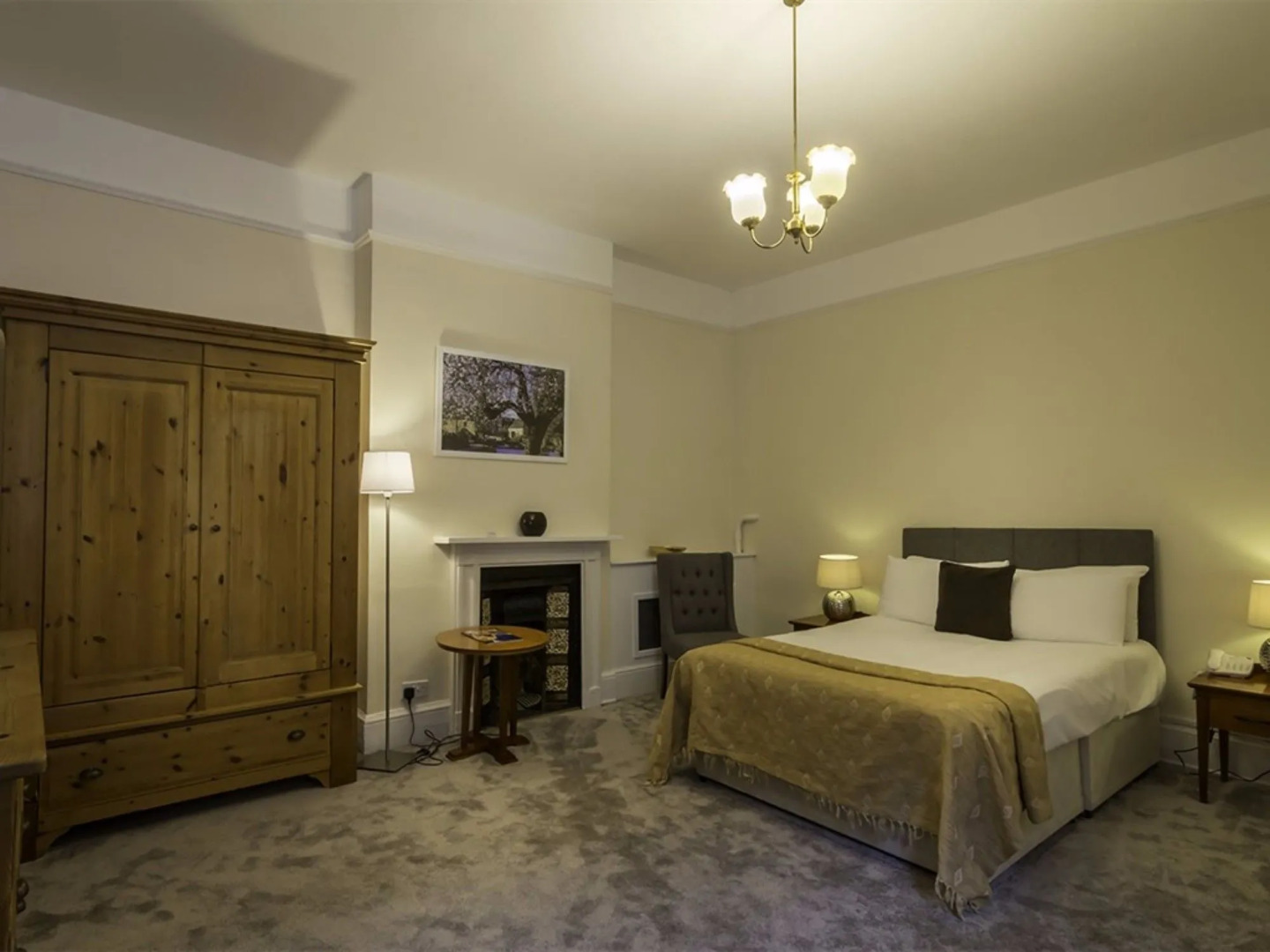 The Mount Pleasant Hotel