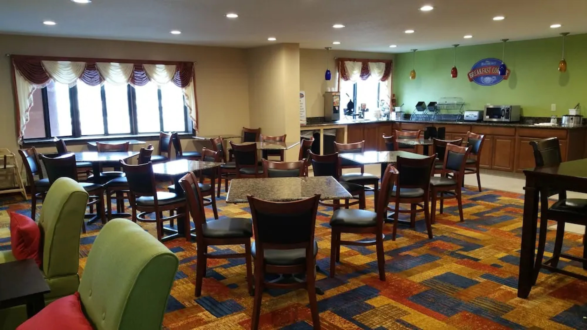 Baymont Inn & Suites Waukesha