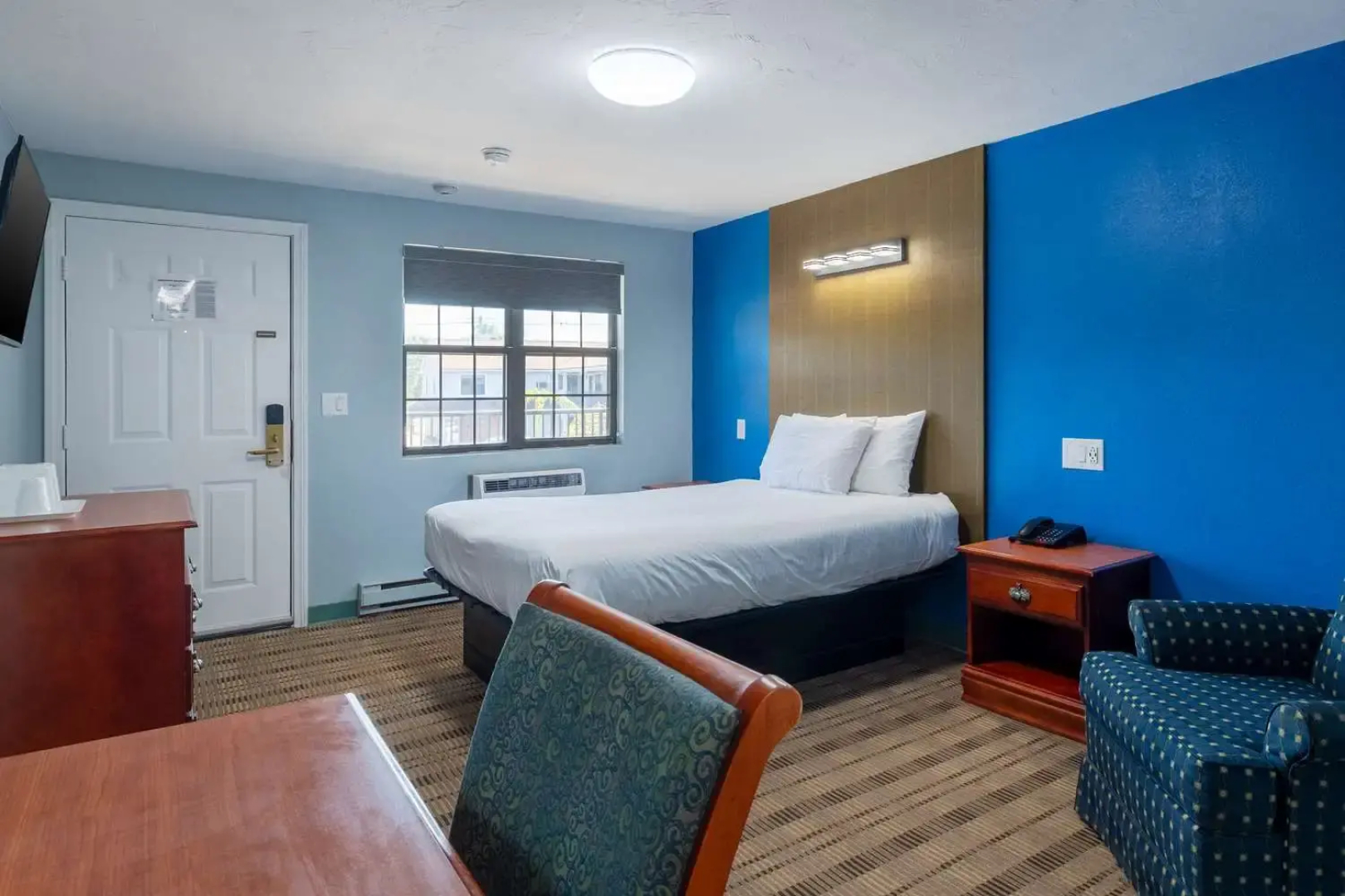 Knights Inn North Attleboro