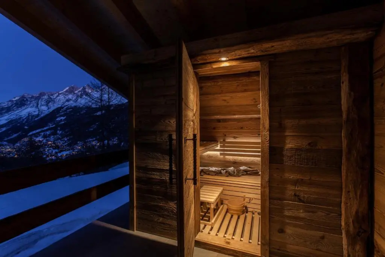 Mountain Chalet 4 You