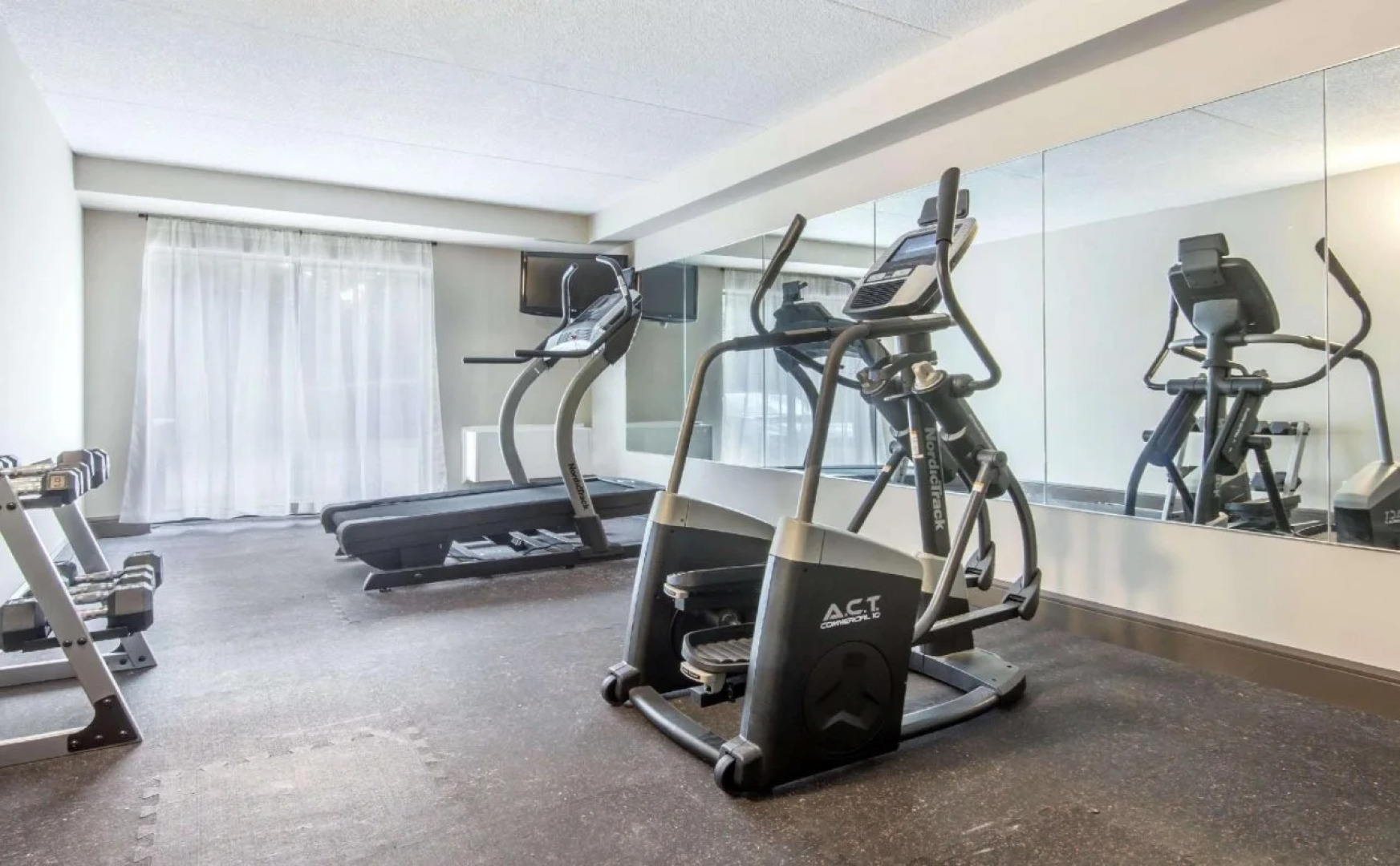 Comfort Inn Lakeshore