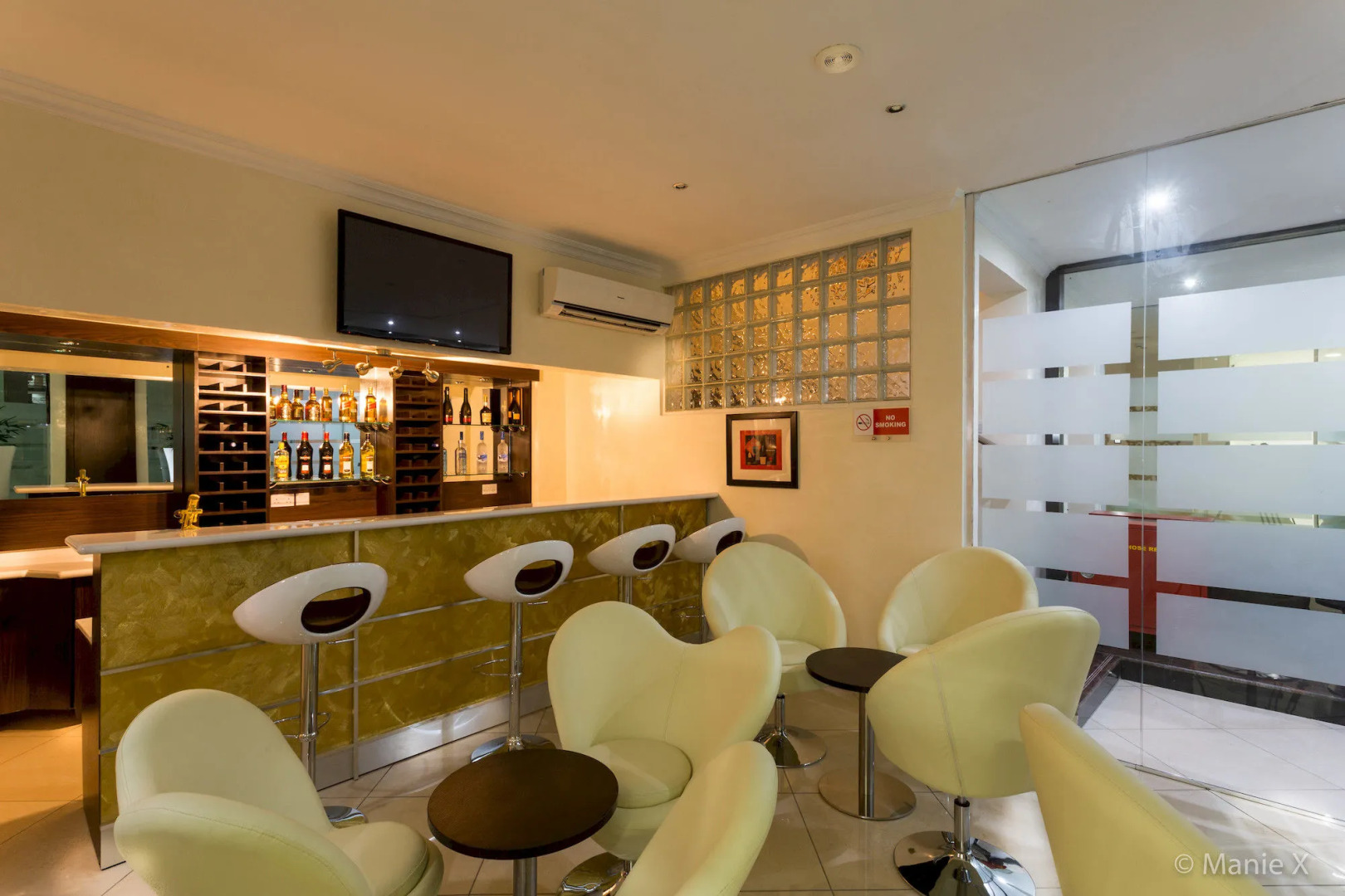 Morning Side Suites Etim Inyang