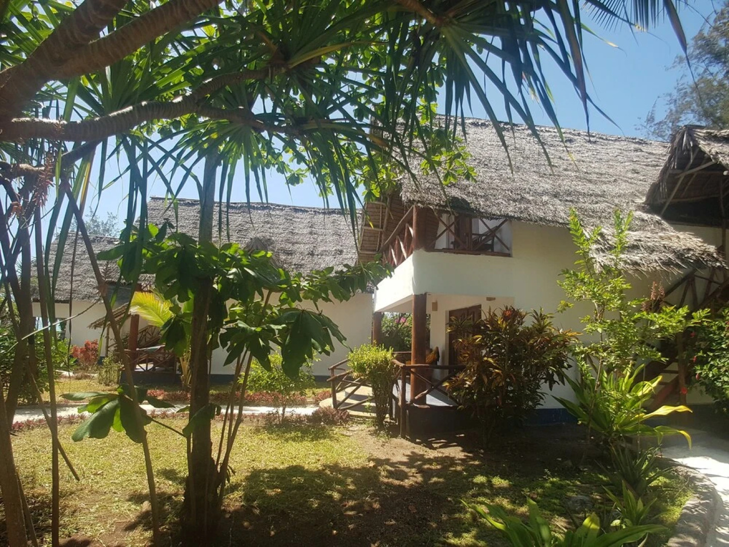 Queen of Sheba Beach Lodge