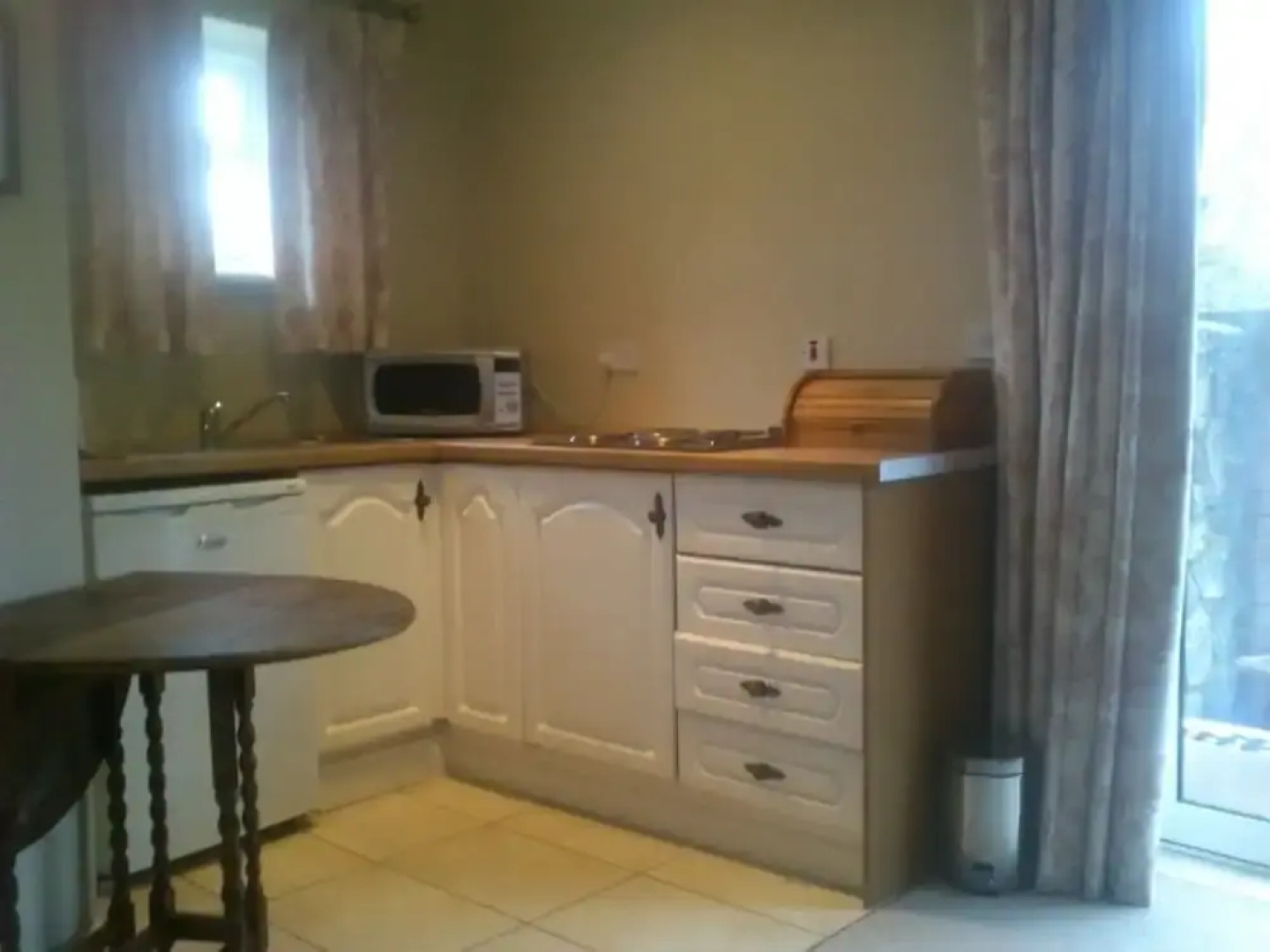 Coolanowle Country House