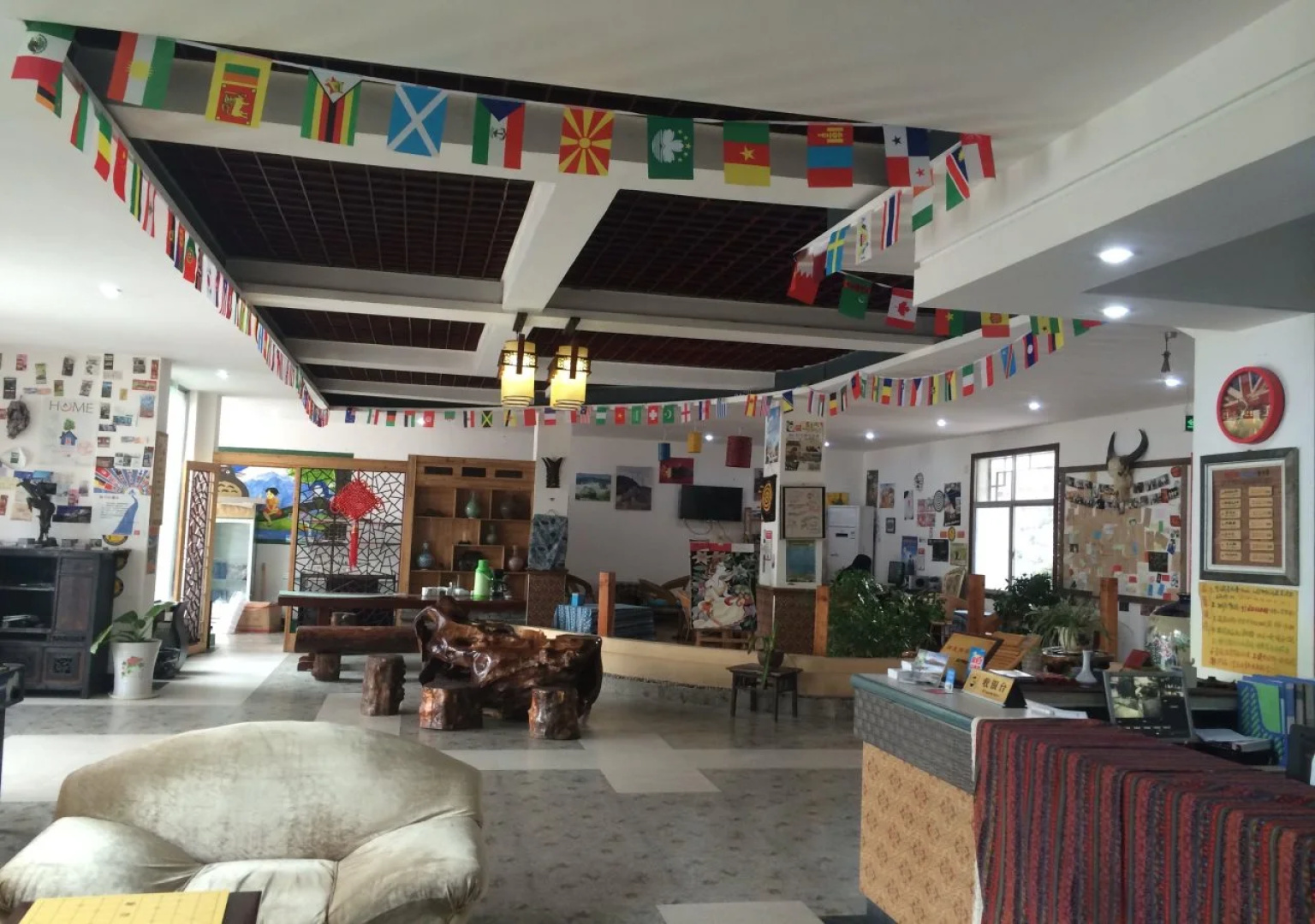 Zhangjiajie Base Area International Youth Hostel