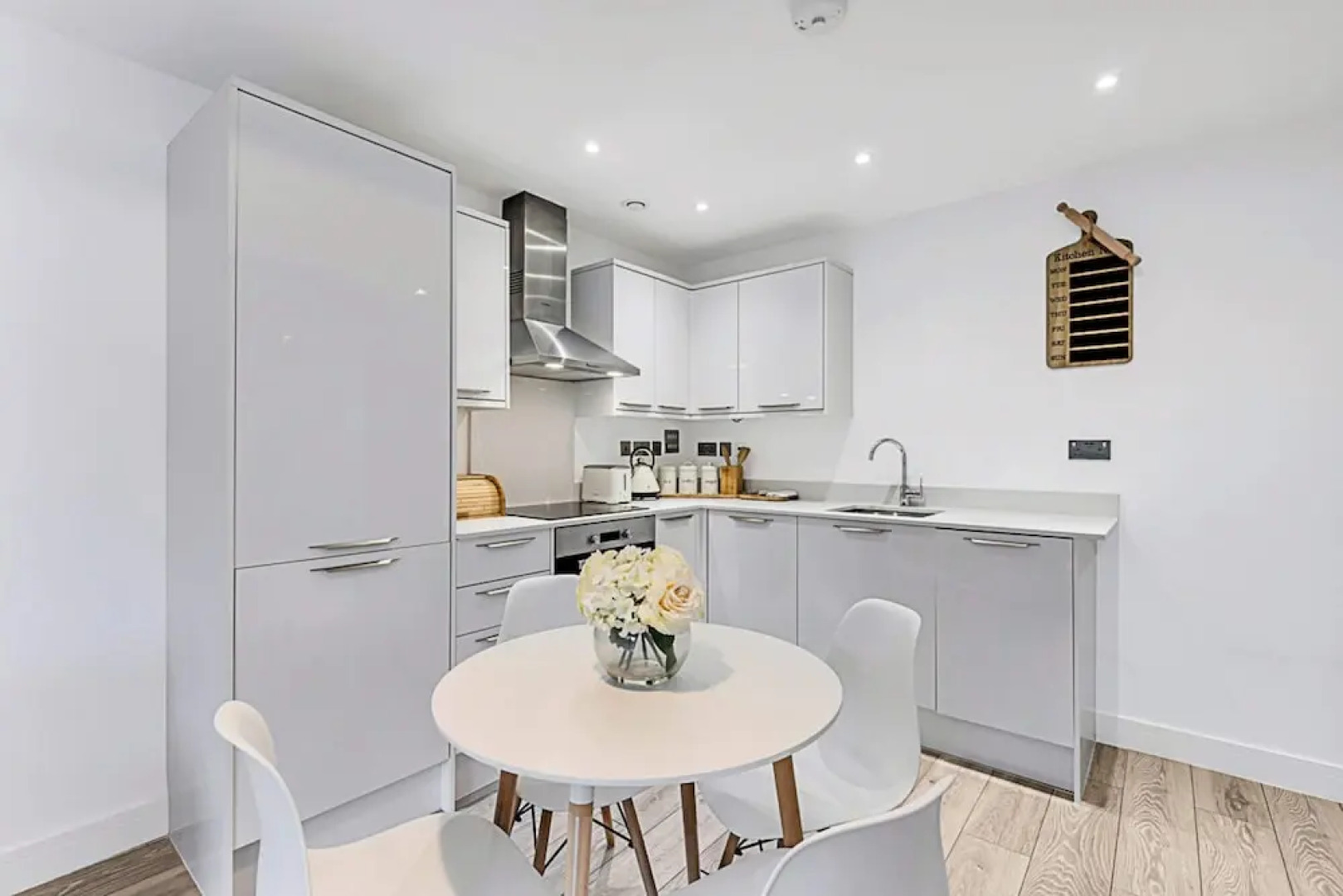 Newly Furnished and Bright Home