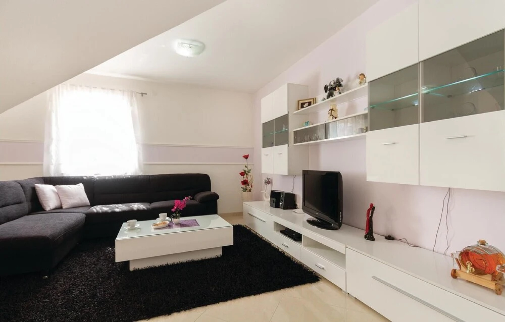 Stunning Home in Rovinjsko Selo With Wifi and 2 Bedrooms