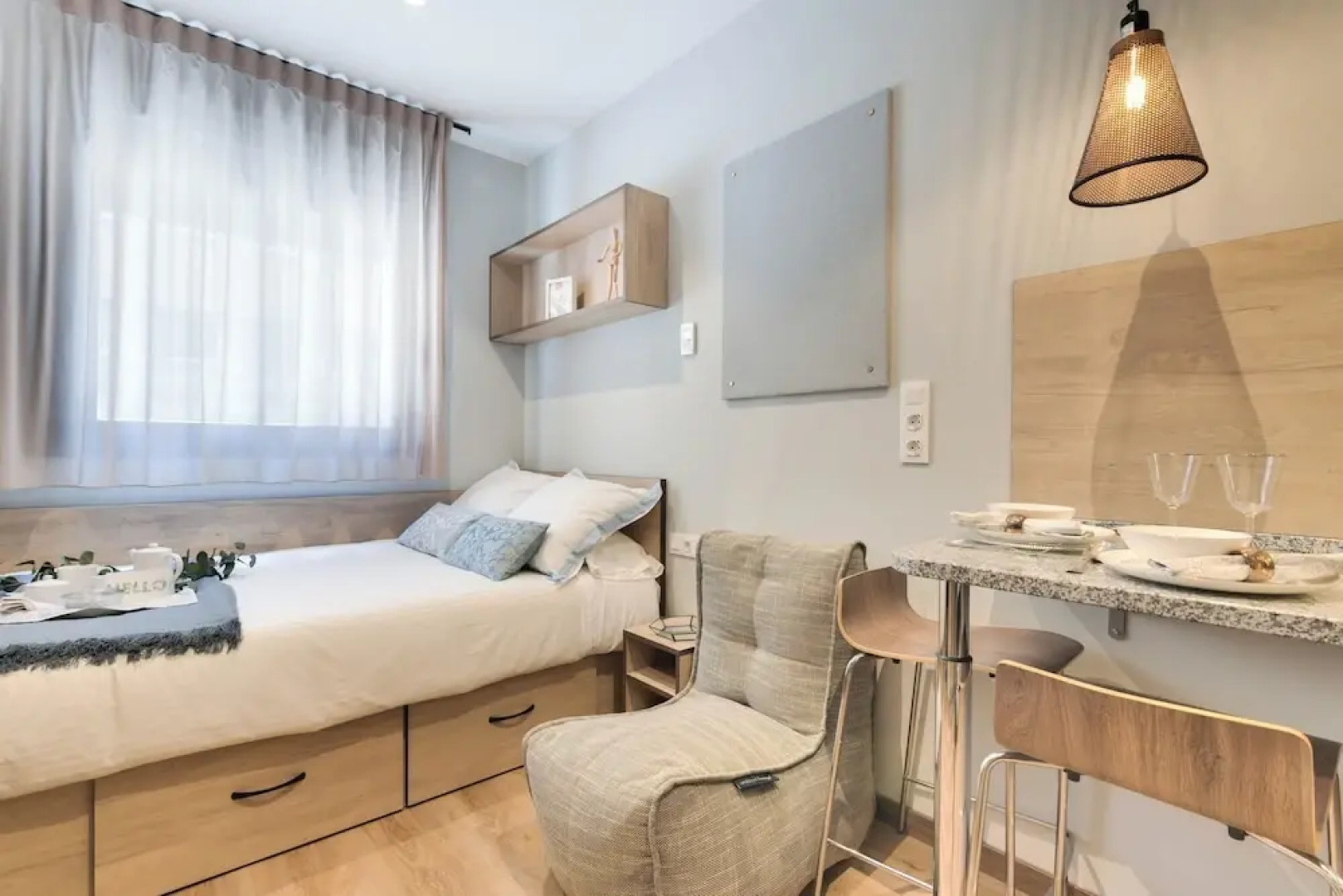 Livensa Living Pamplona Albergue Juvenil