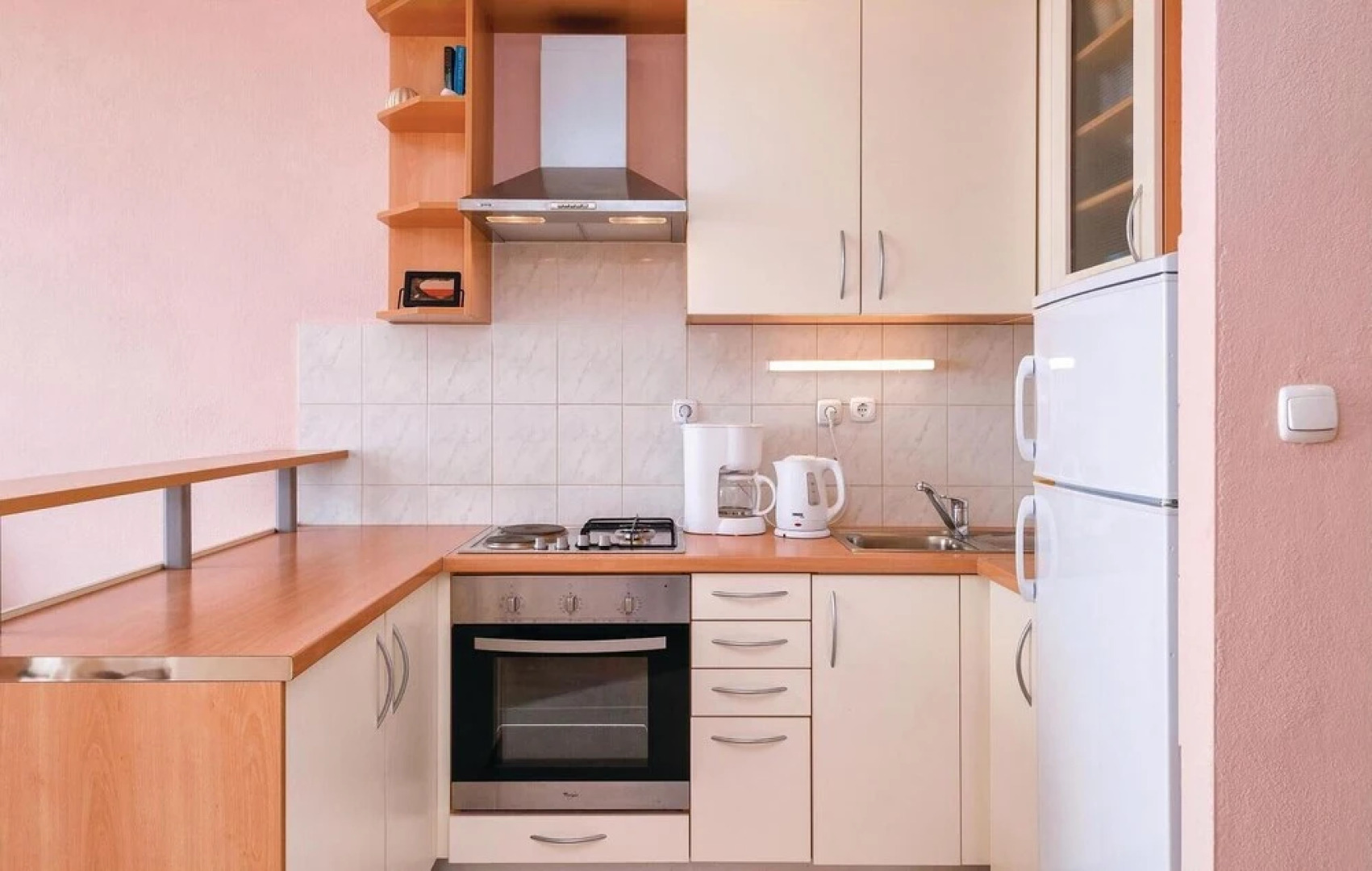 Awesome Home in Zastrazisce With Wifi and 2 Bedrooms