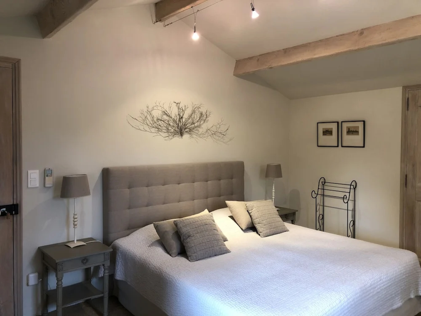 Le Mas au Portail Bleu