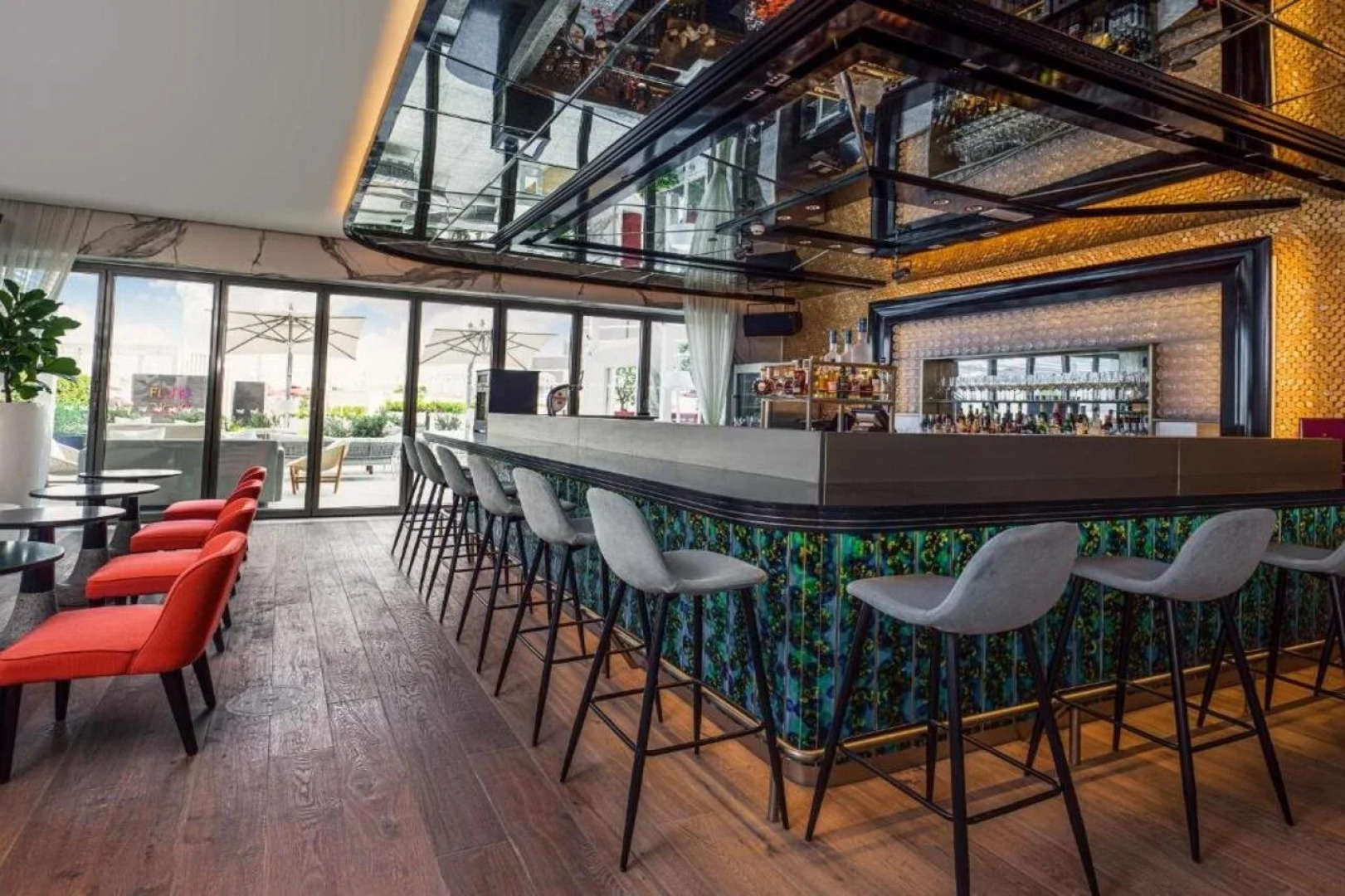 Th8 Palm Dubai Beach Resort, Vignette Collection, by IHG