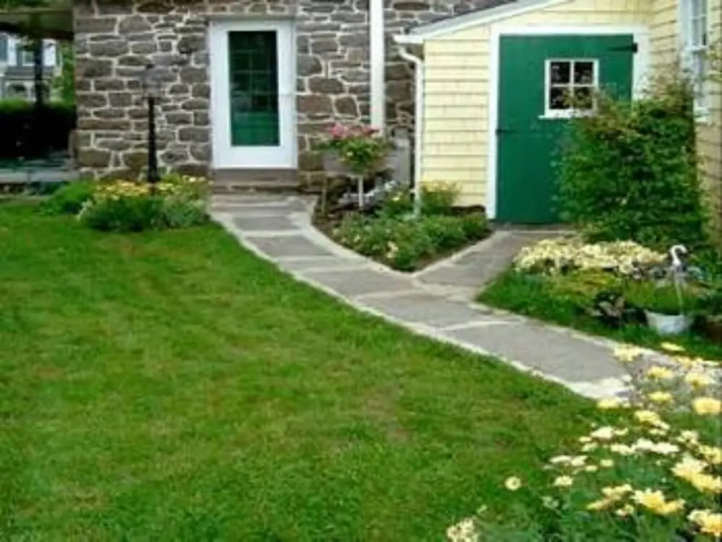 The Artist's Inn and Gallery