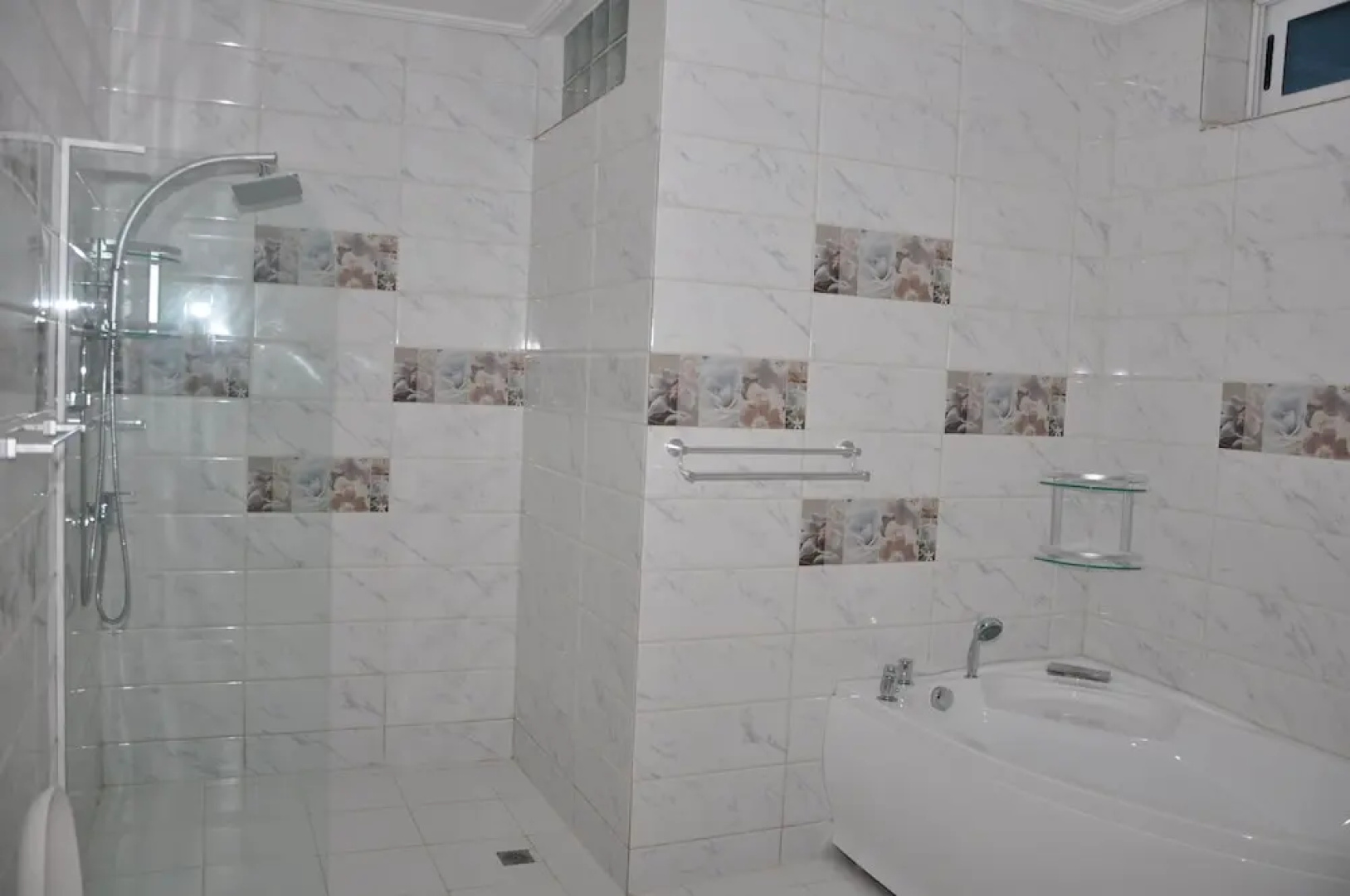 Rosalie's Suites