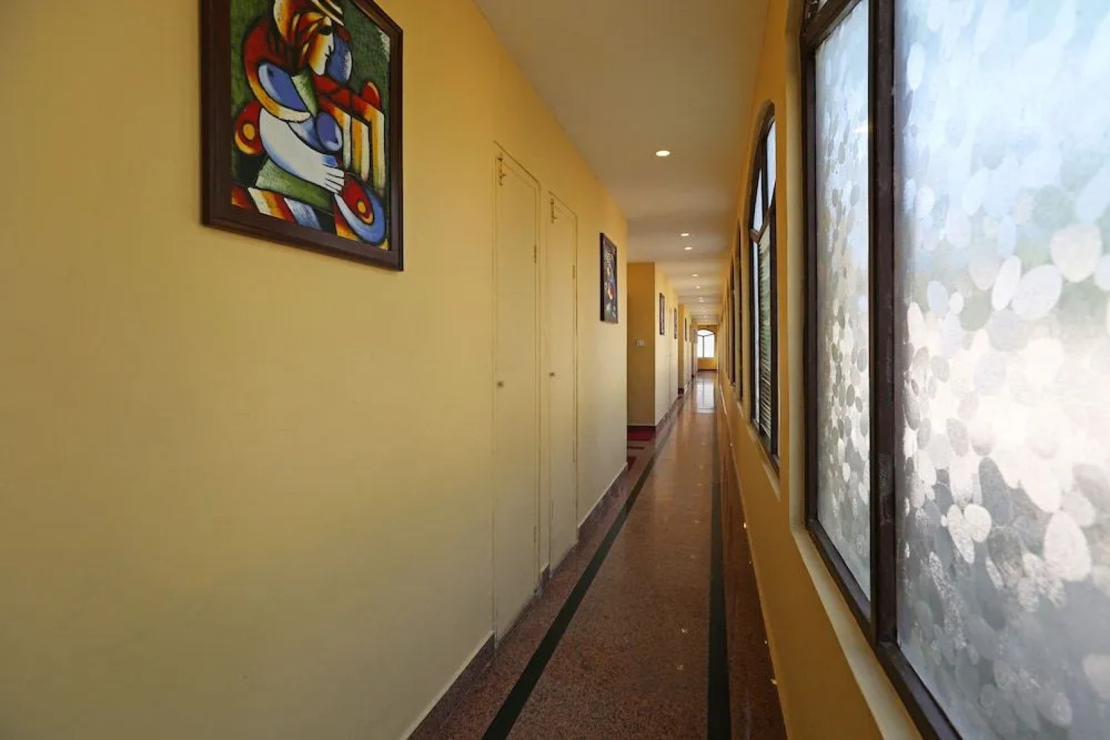 OYO 8600 Hotel Deepali Executive