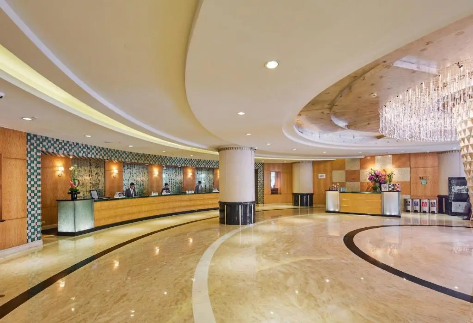 Renaissance Shanghai Pudong Hotel