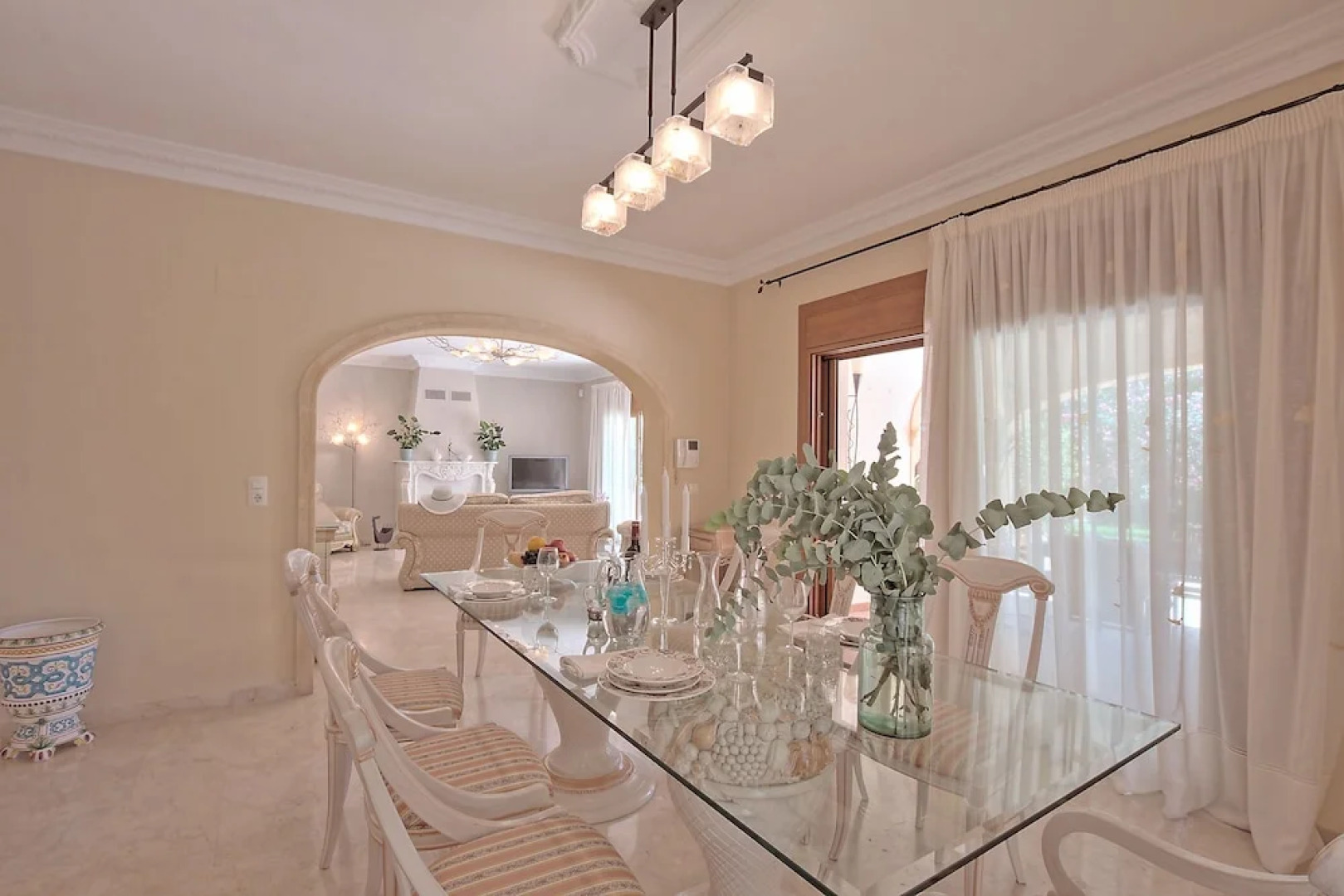 Gorgeous private villa for 10 in Moraira