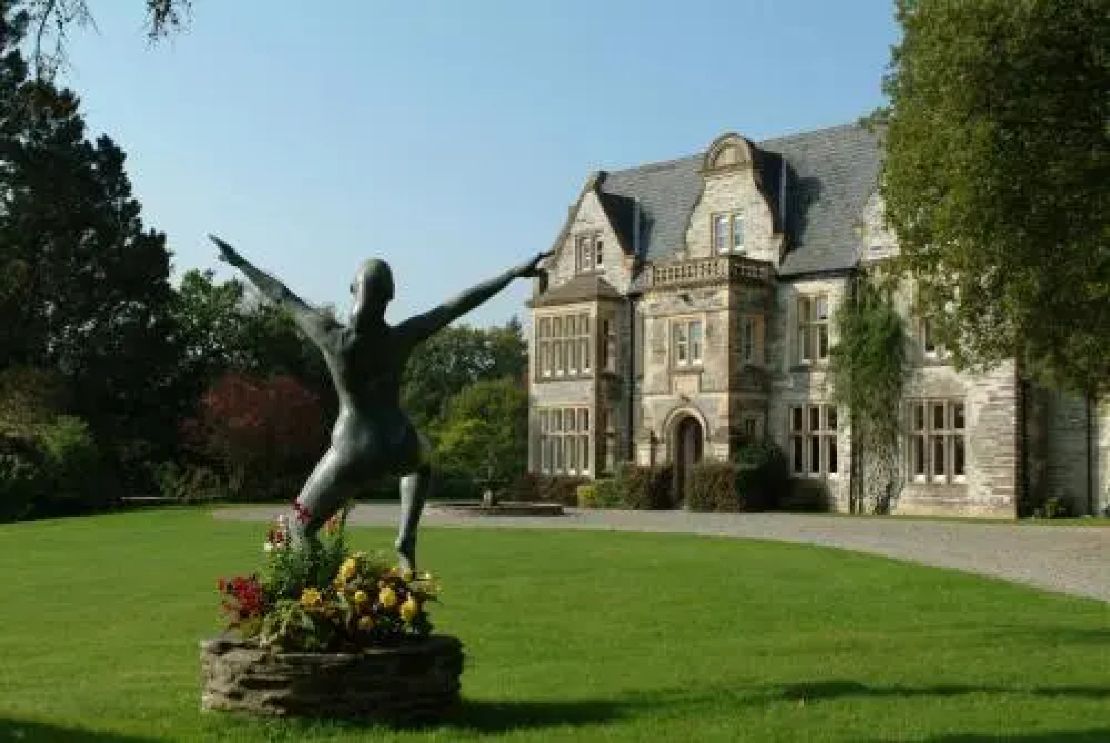 Rhosygilwen Courtyard