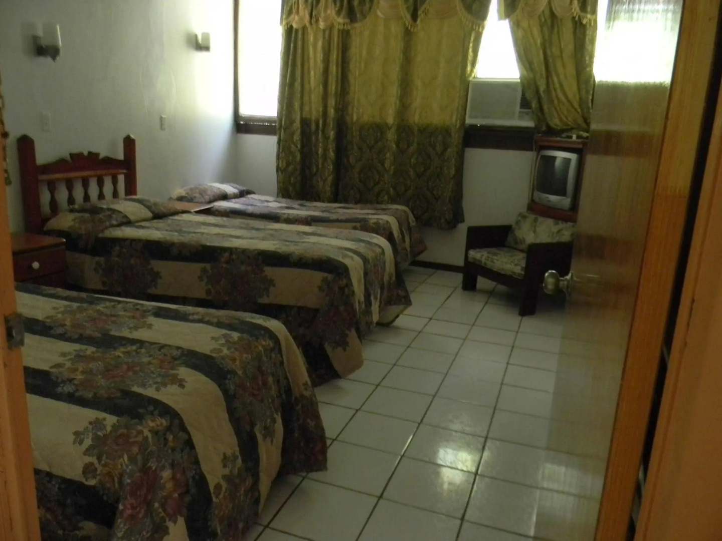 Maria S By The Sea Hotel