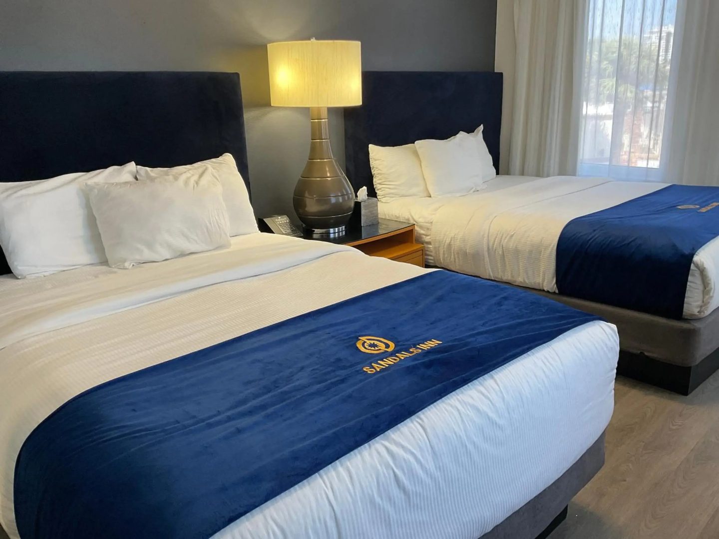 Streamline Hotel