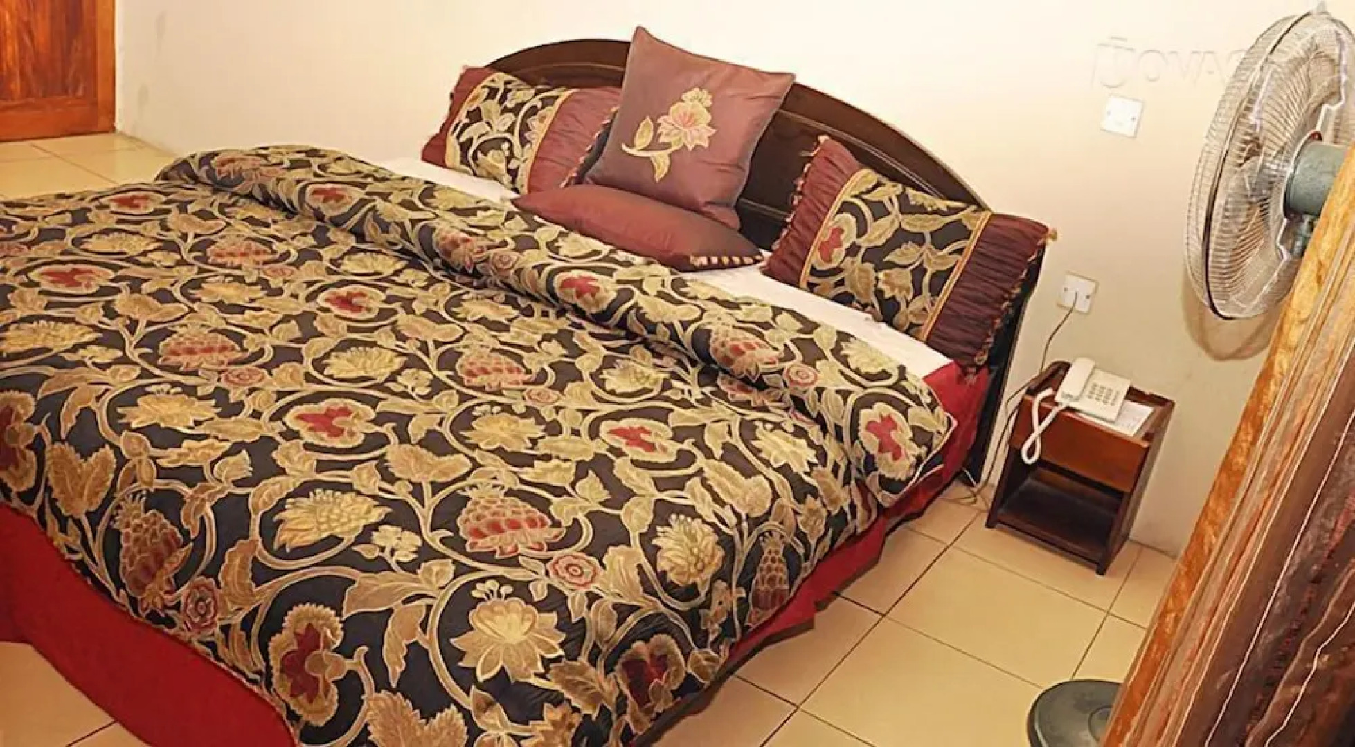 Golden King Apartment Hotel