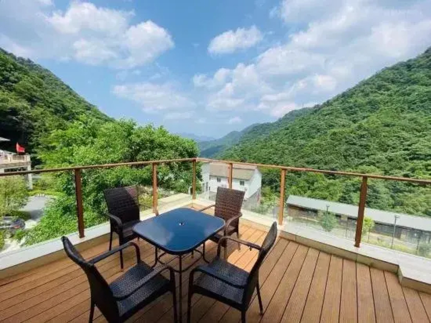 Tiantangzhai Holiday Hotel