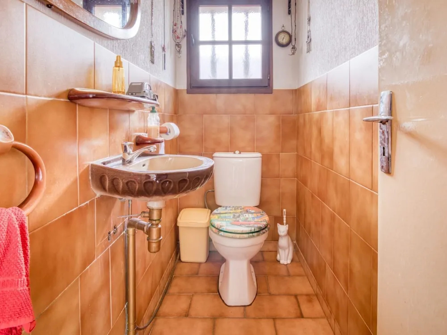 Beautiful Pet-friendly Villa in Régusse With Swimming Pool"