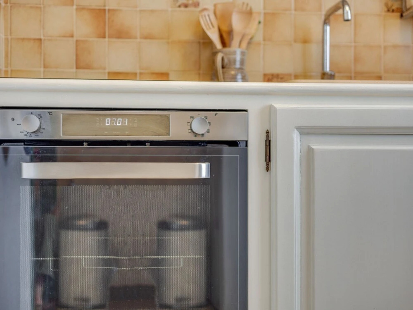 Cosy Apartment in Vachères With Private Garden