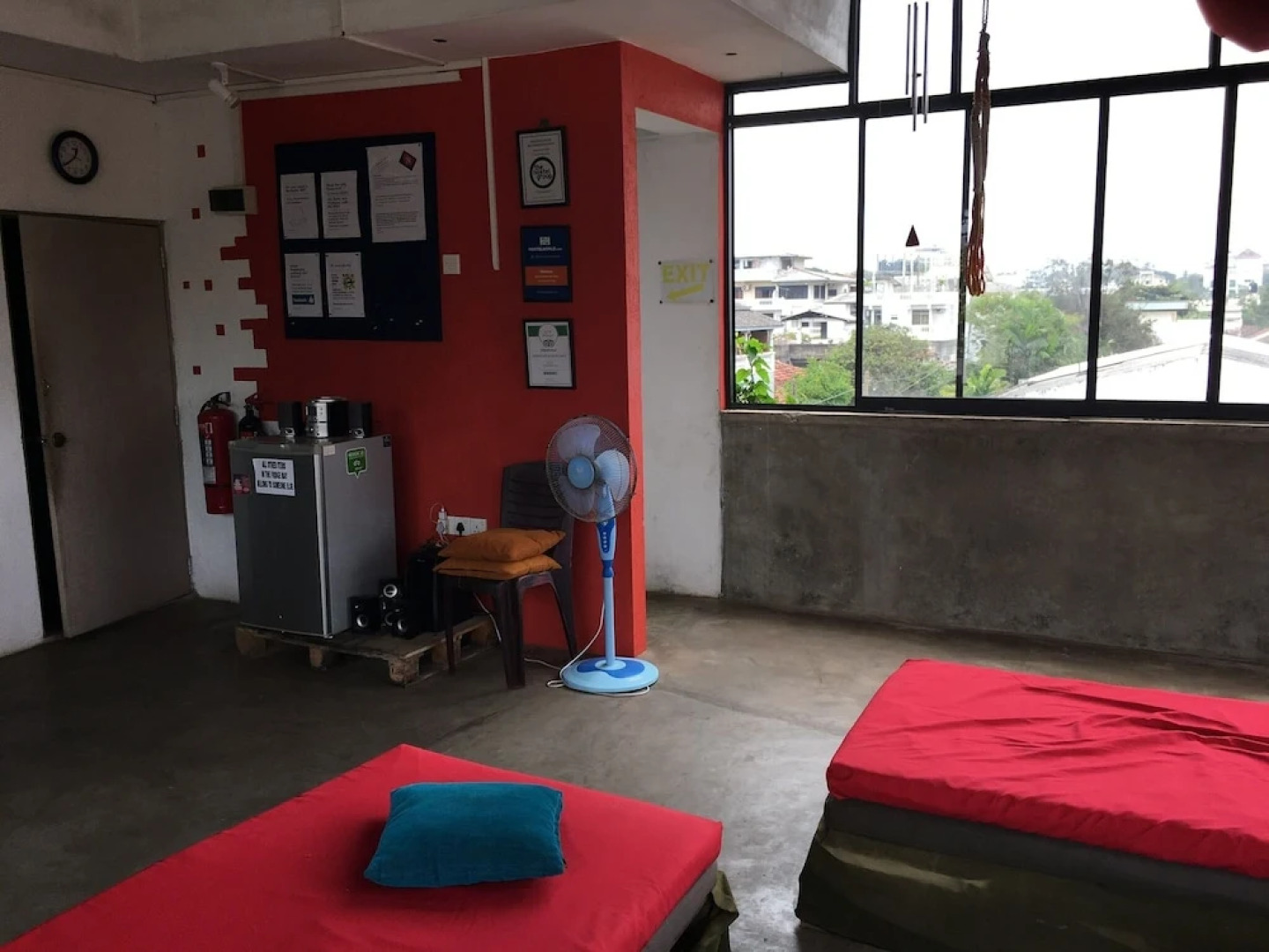 Colombo Beach Hostel