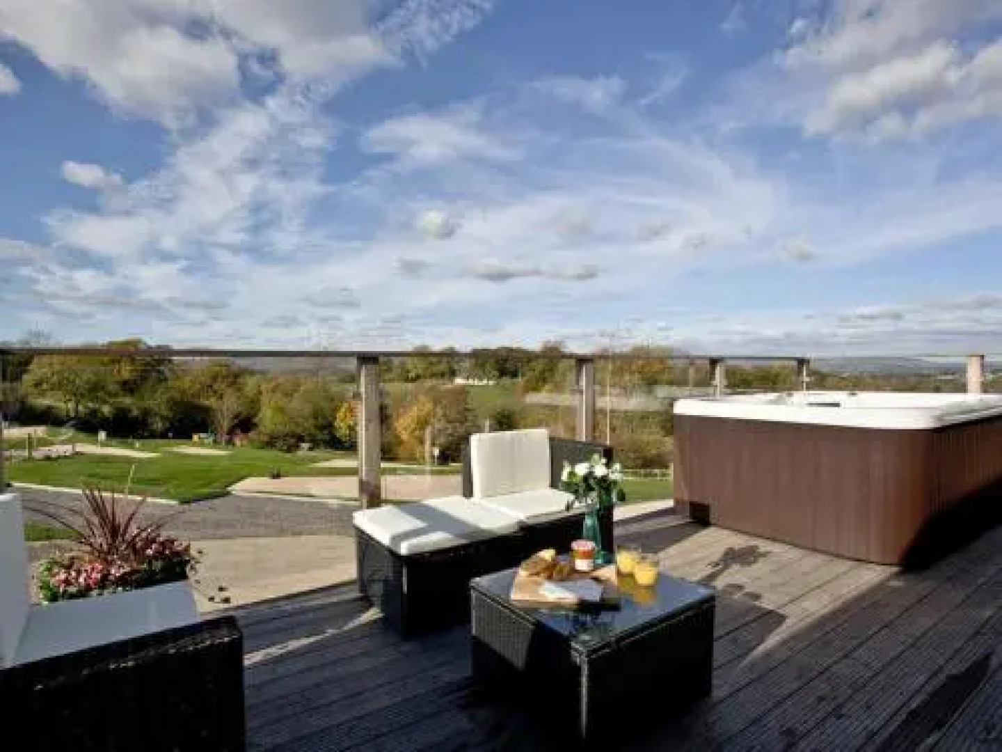 Moorlands House (SW-bound)