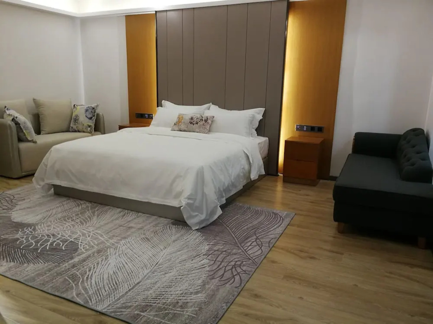 Lushan Xinyuan Hotel