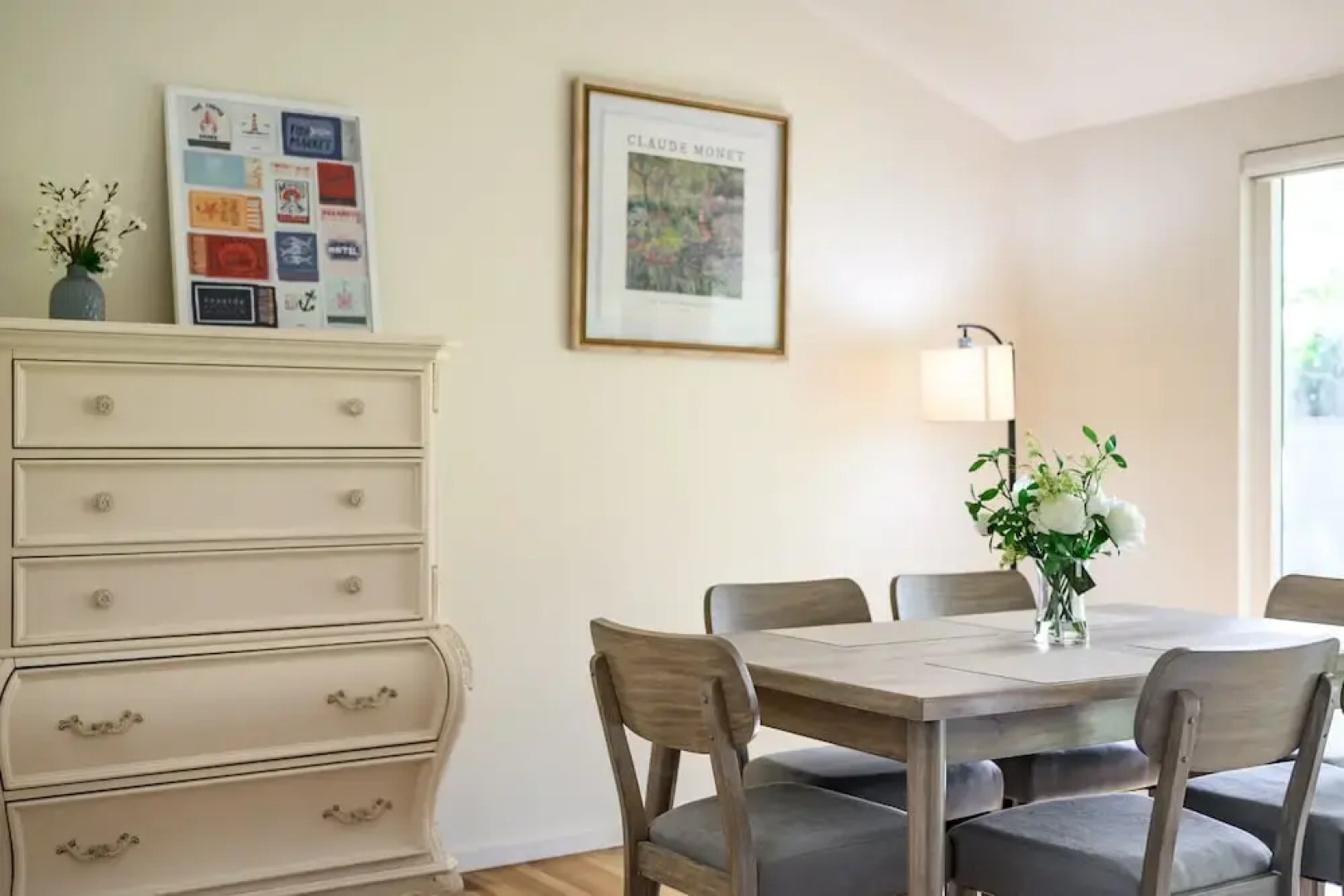 Perfect Family Home With Fireplace Spacious Yard