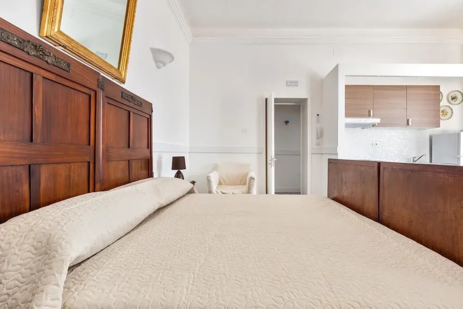 2446 Palazzo Montagna - Mono by Barbarhouse