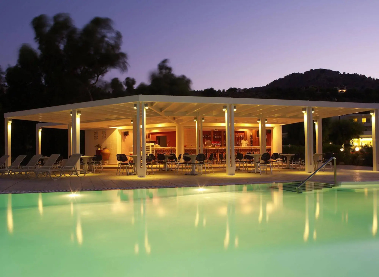 Lindos White Hotel & Suites